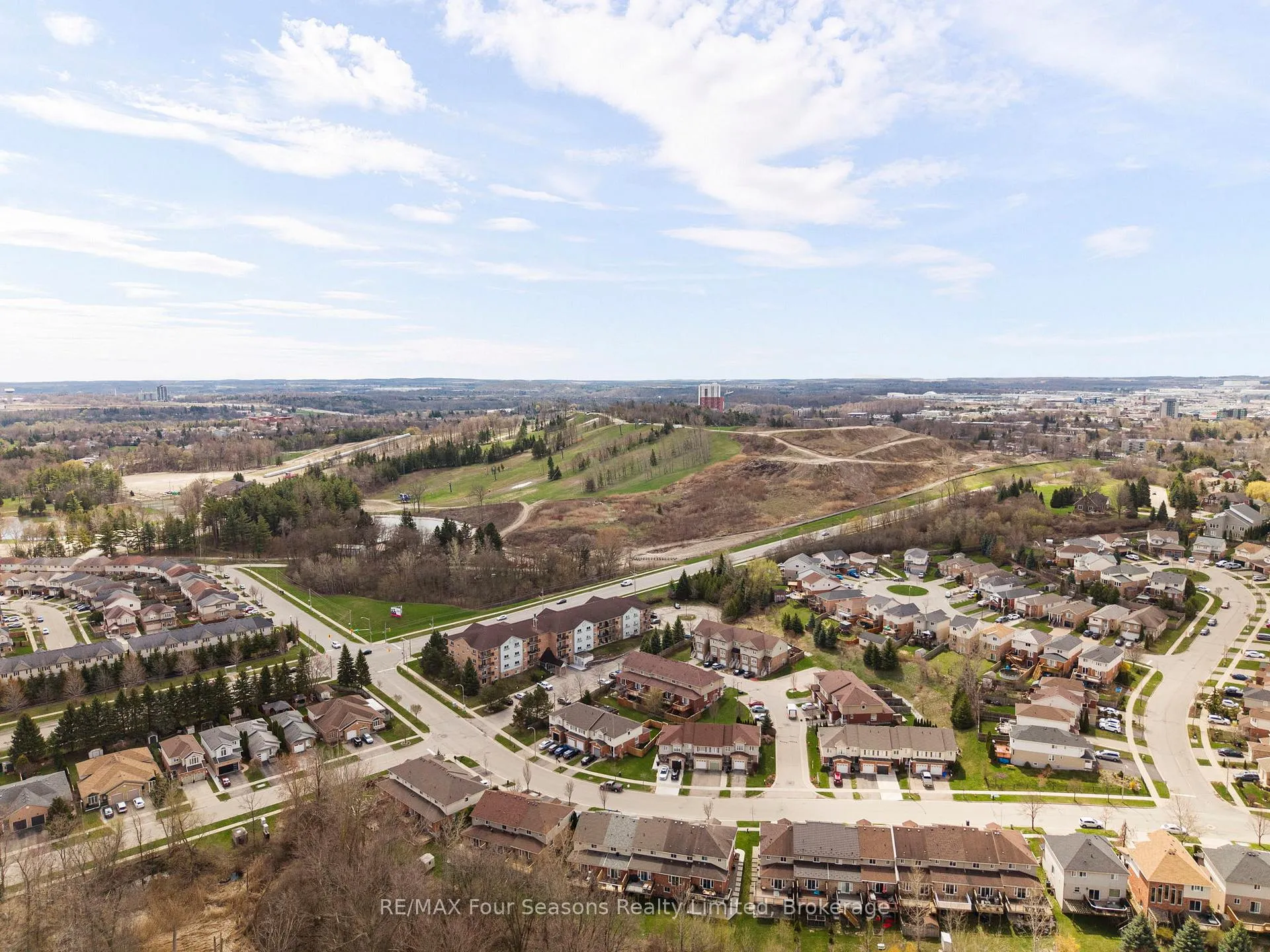 Photo 1 of Unit 13, 305 Briarmeadow Drive, Kitchener — HOMEH