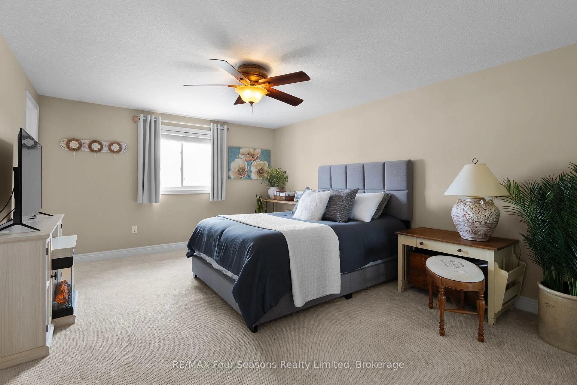 Photo 19 of Unit 13, 305 Briarmeadow Drive, Kitchener — HOMEH