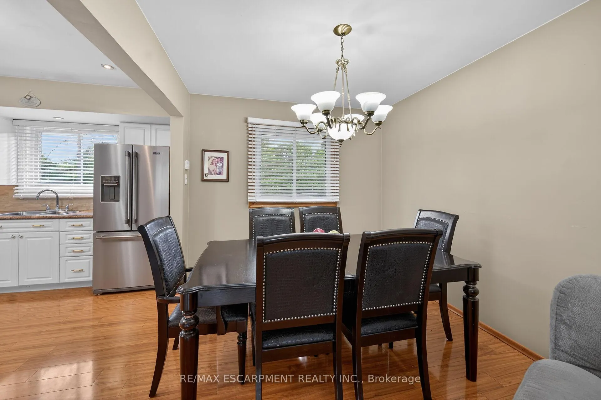 Photo 12 of 210 Columbia Drive, Hamilton, Buchanan — HOMEH