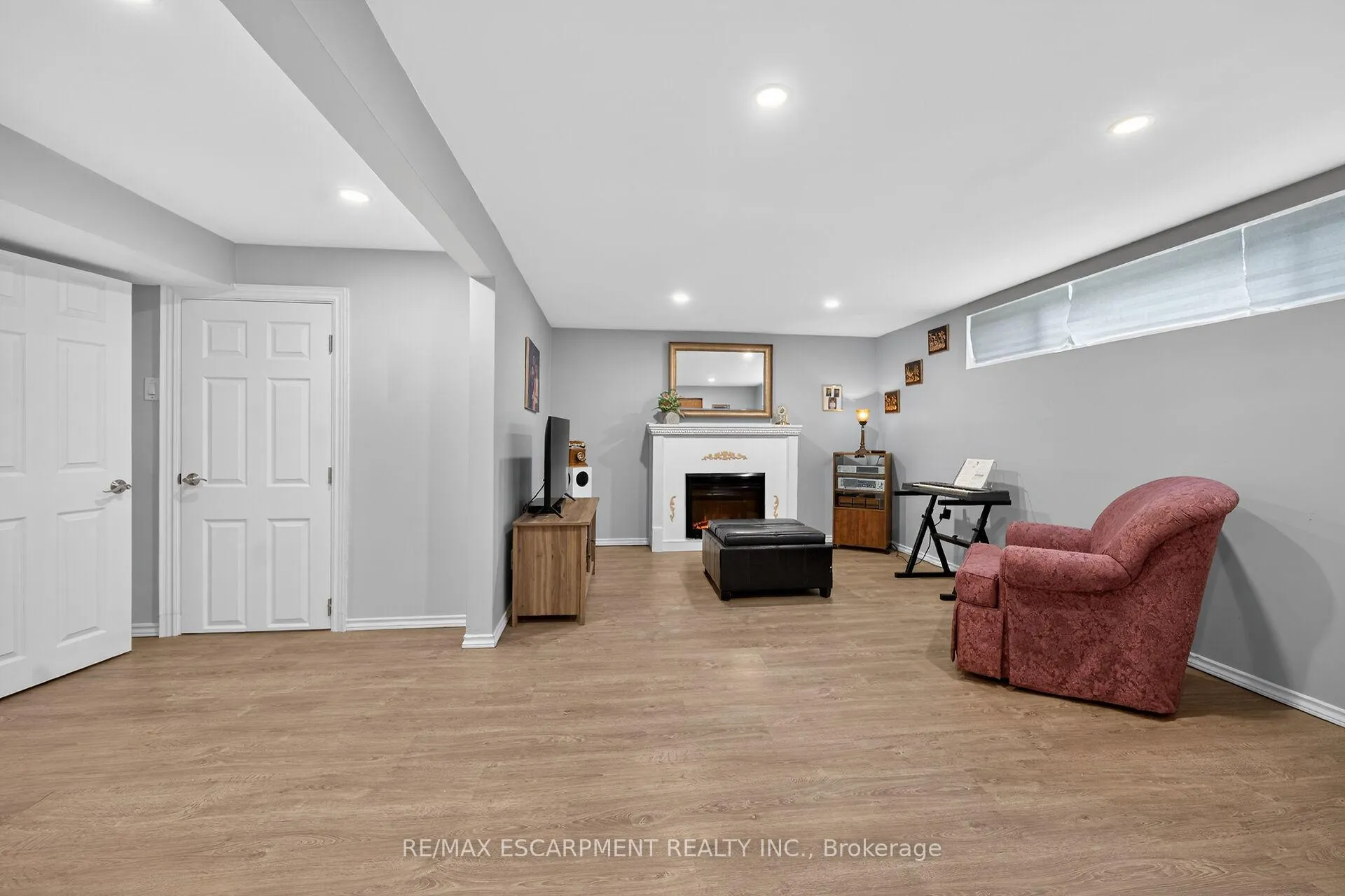 Photo 32 of 210 Columbia Drive, Hamilton, Buchanan — HOMEH