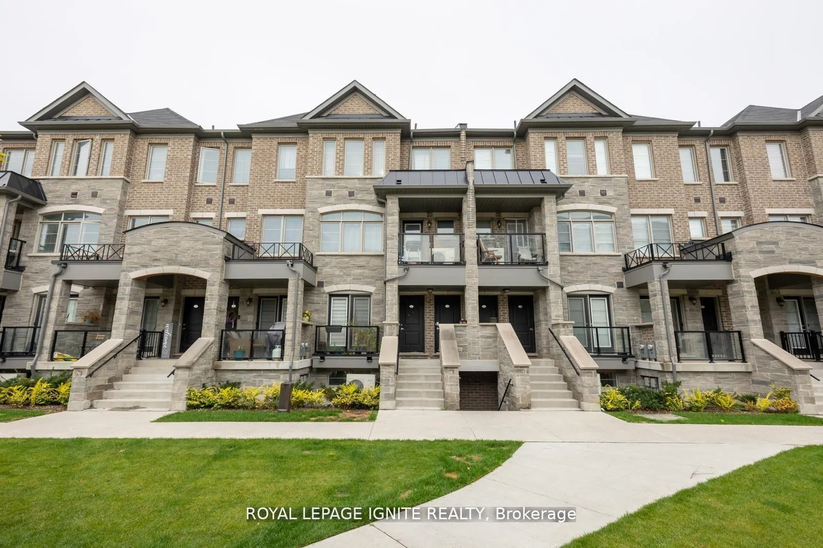Front of Unit 156, 200 Veterans Drive