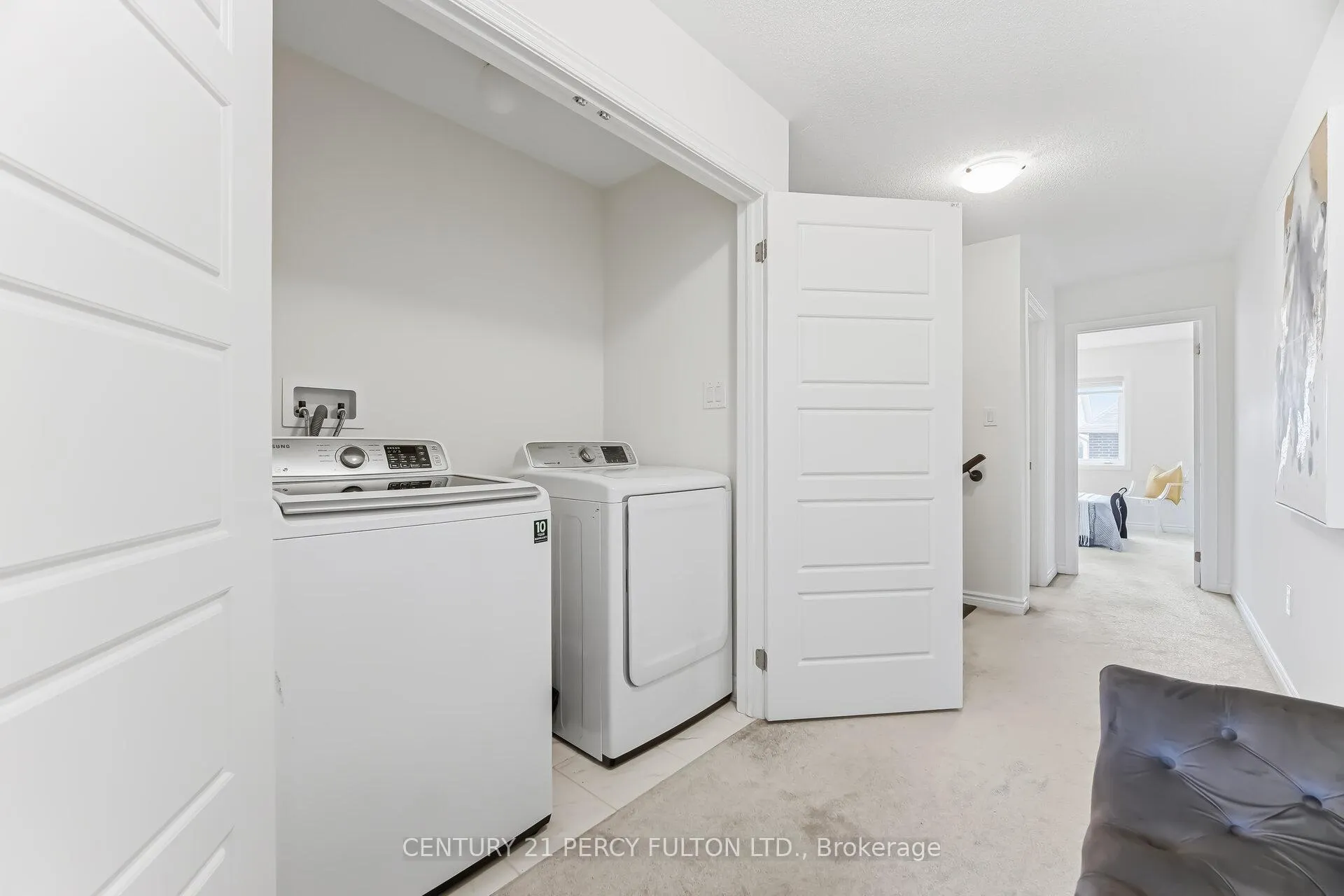 Photo 40 of 11 Cisco Drive, Whitby, Rural Whitby — HOMEH