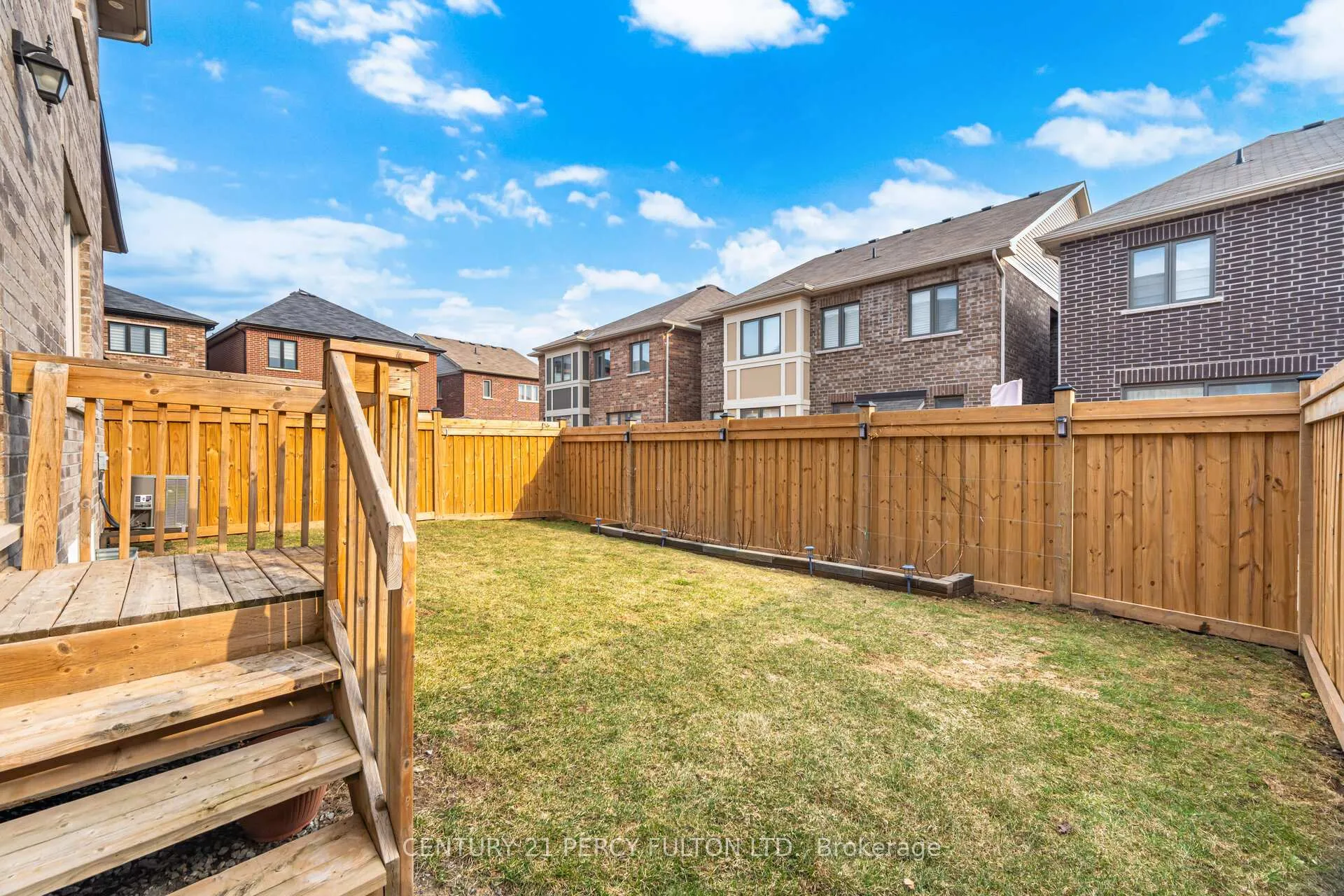 Photo 41 of 11 Cisco Drive, Whitby, Rural Whitby — HOMEH