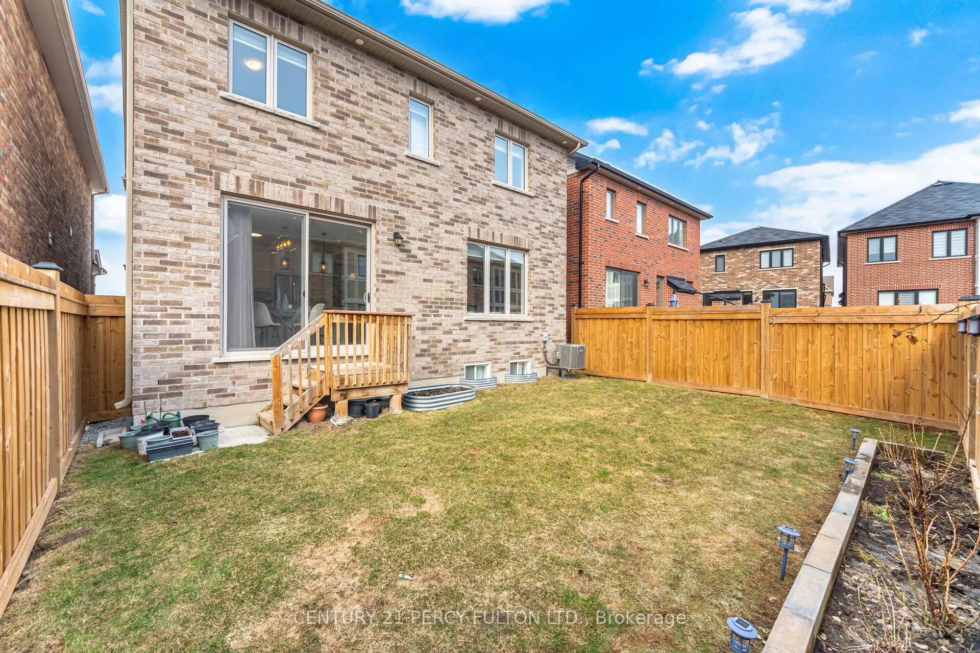 Photo 42 of 11 Cisco Drive, Whitby, Rural Whitby — HOMEH
