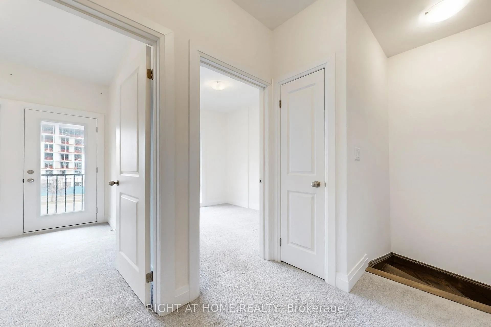 Photo 21 of 157 Blick Crescent, Aurora, Bayview Northeast — HOMEH