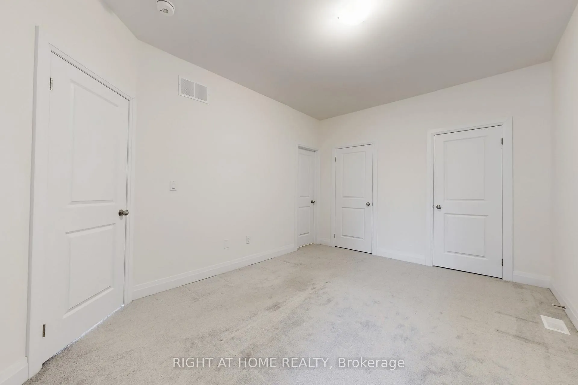 Photo 24 of 157 Blick Crescent, Aurora, Bayview Northeast — HOMEH