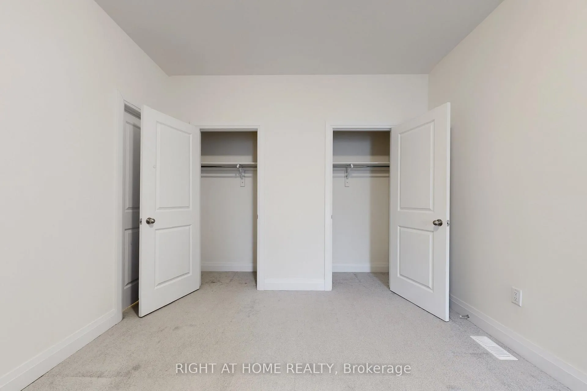 Photo 26 of 157 Blick Crescent, Aurora, Bayview Northeast — HOMEH