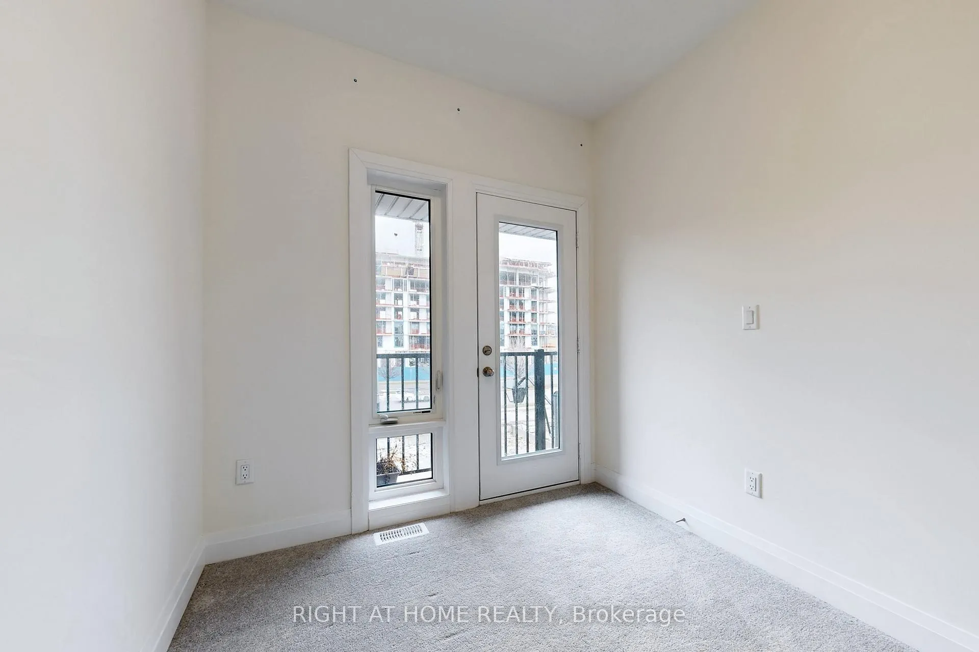 Photo 31 of 157 Blick Crescent, Aurora, Bayview Northeast — HOMEH