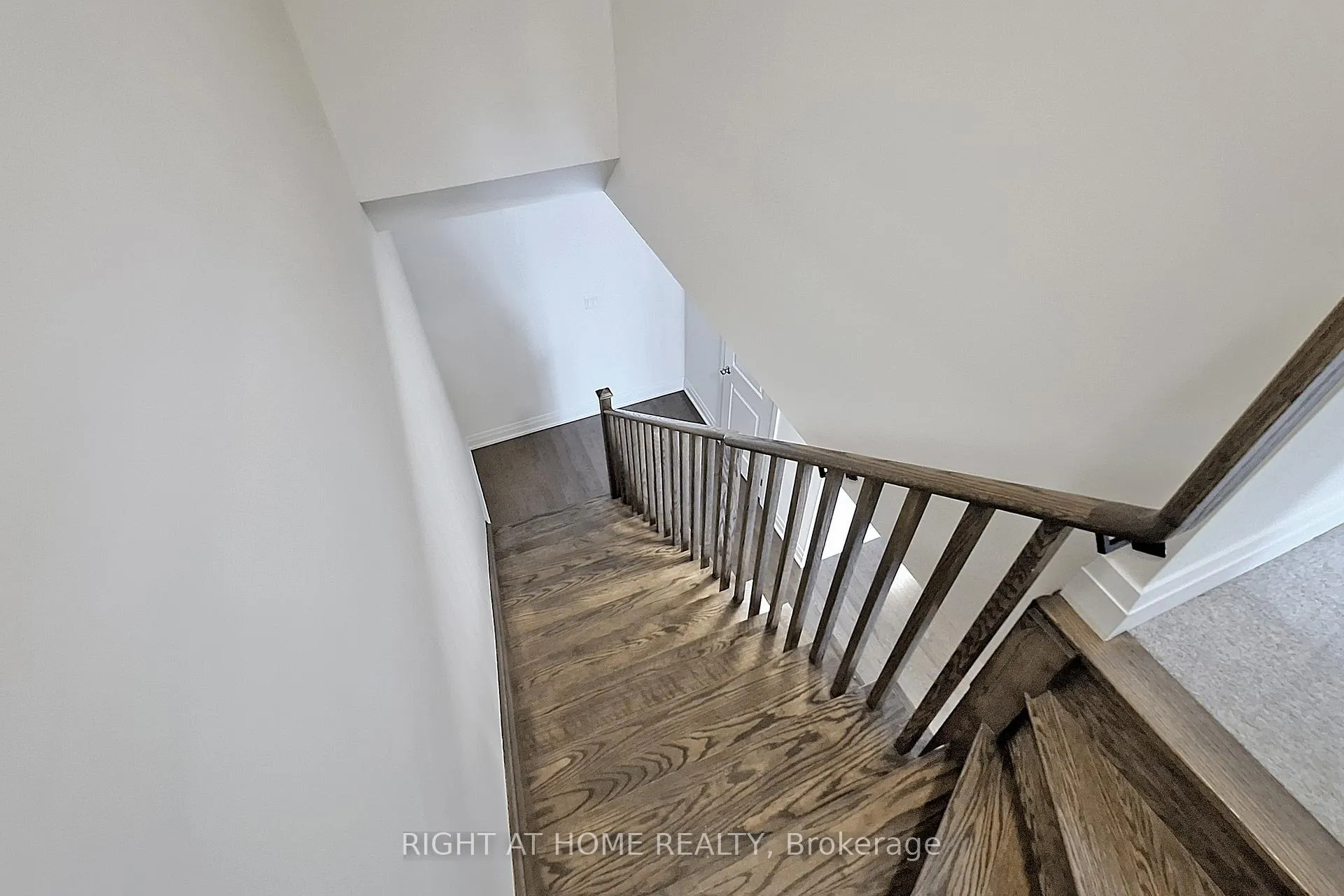 Photo 35 of 157 Blick Crescent, Aurora, Bayview Northeast — HOMEH