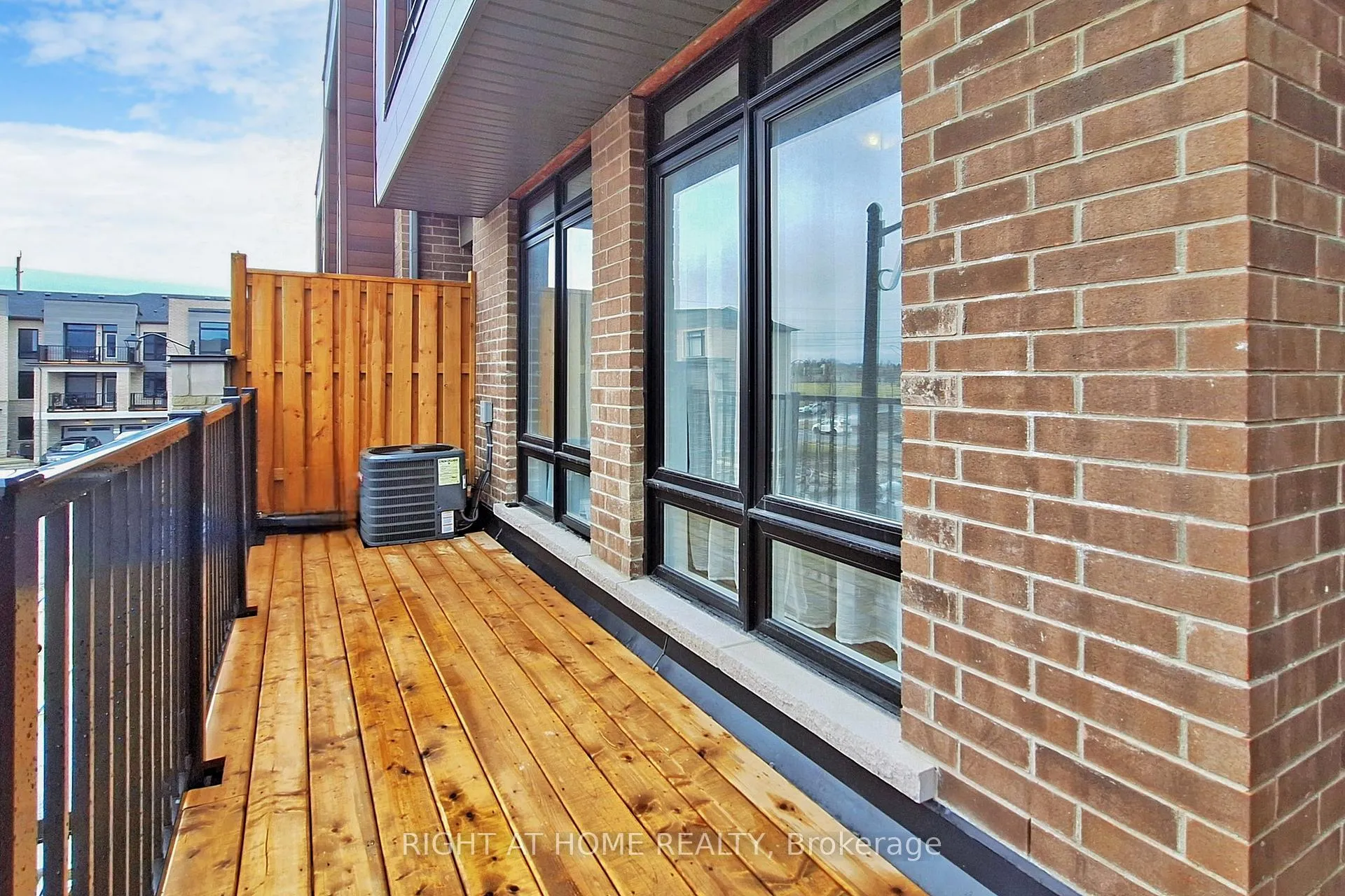 Photo 41 of 157 Blick Crescent, Aurora, Bayview Northeast — HOMEH