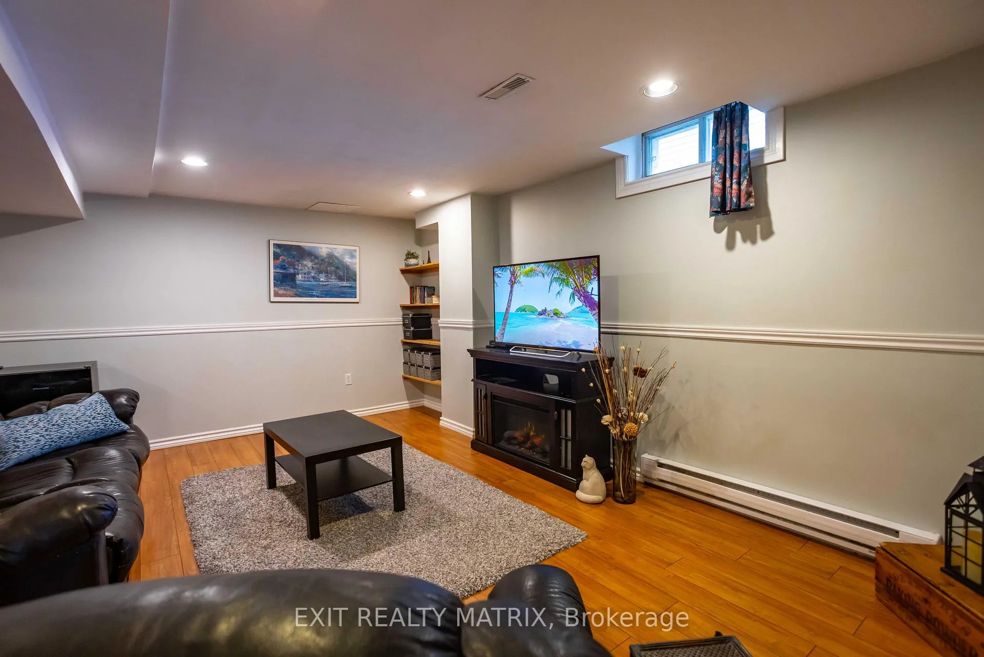 Photo 32 of 555 Apollo Way, Ottawa, Fallingbrook/Pineridge — HOMEH