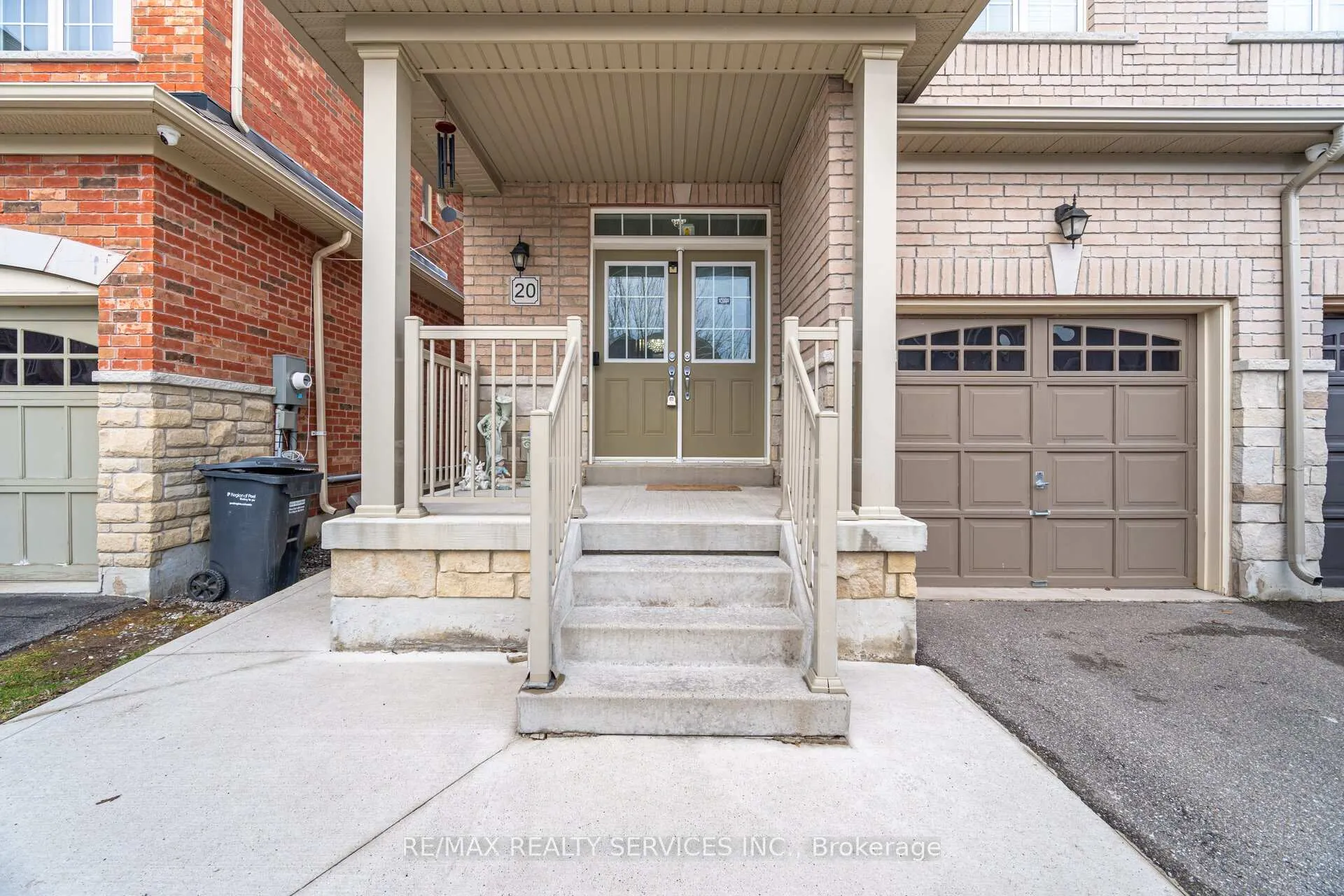 Photo 10 of 20 Blackberry Valley Crescent, Caledon, Rural Caledon — HOMEH
