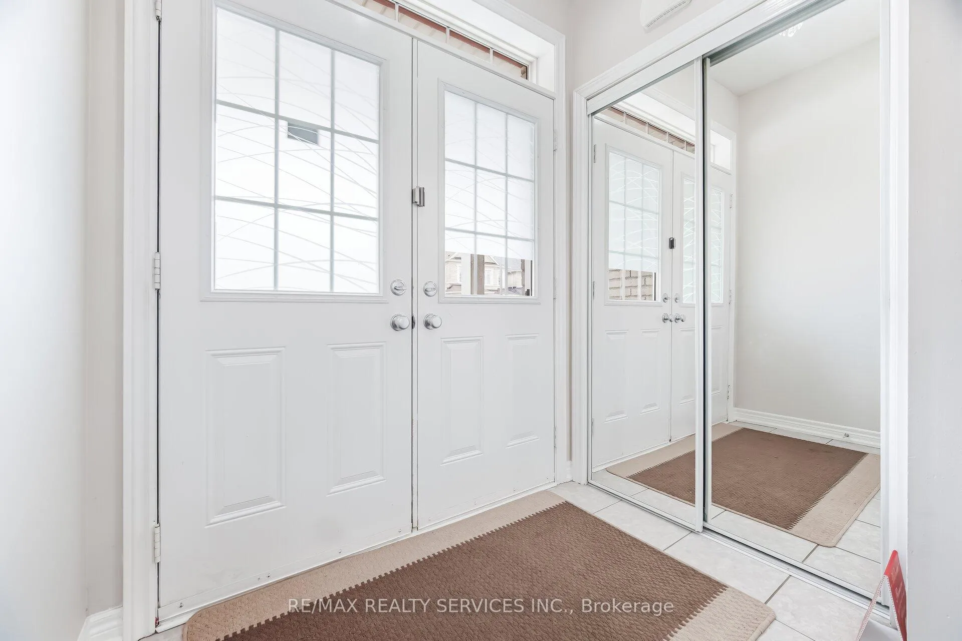 Photo 11 of 20 Blackberry Valley Crescent, Caledon, Rural Caledon — HOMEH