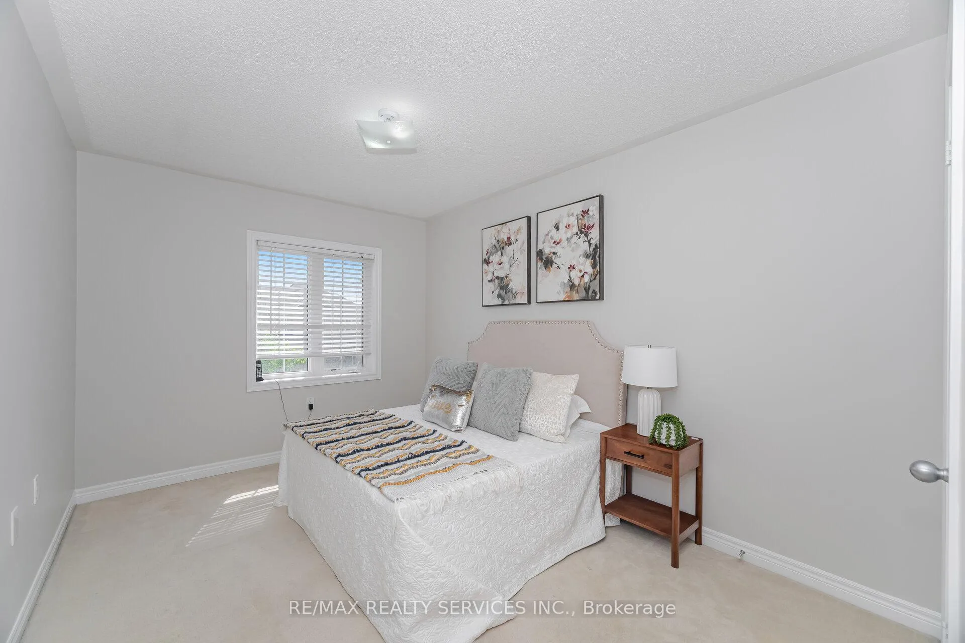 Photo 34 of 20 Blackberry Valley Crescent, Caledon, Rural Caledon — HOMEH