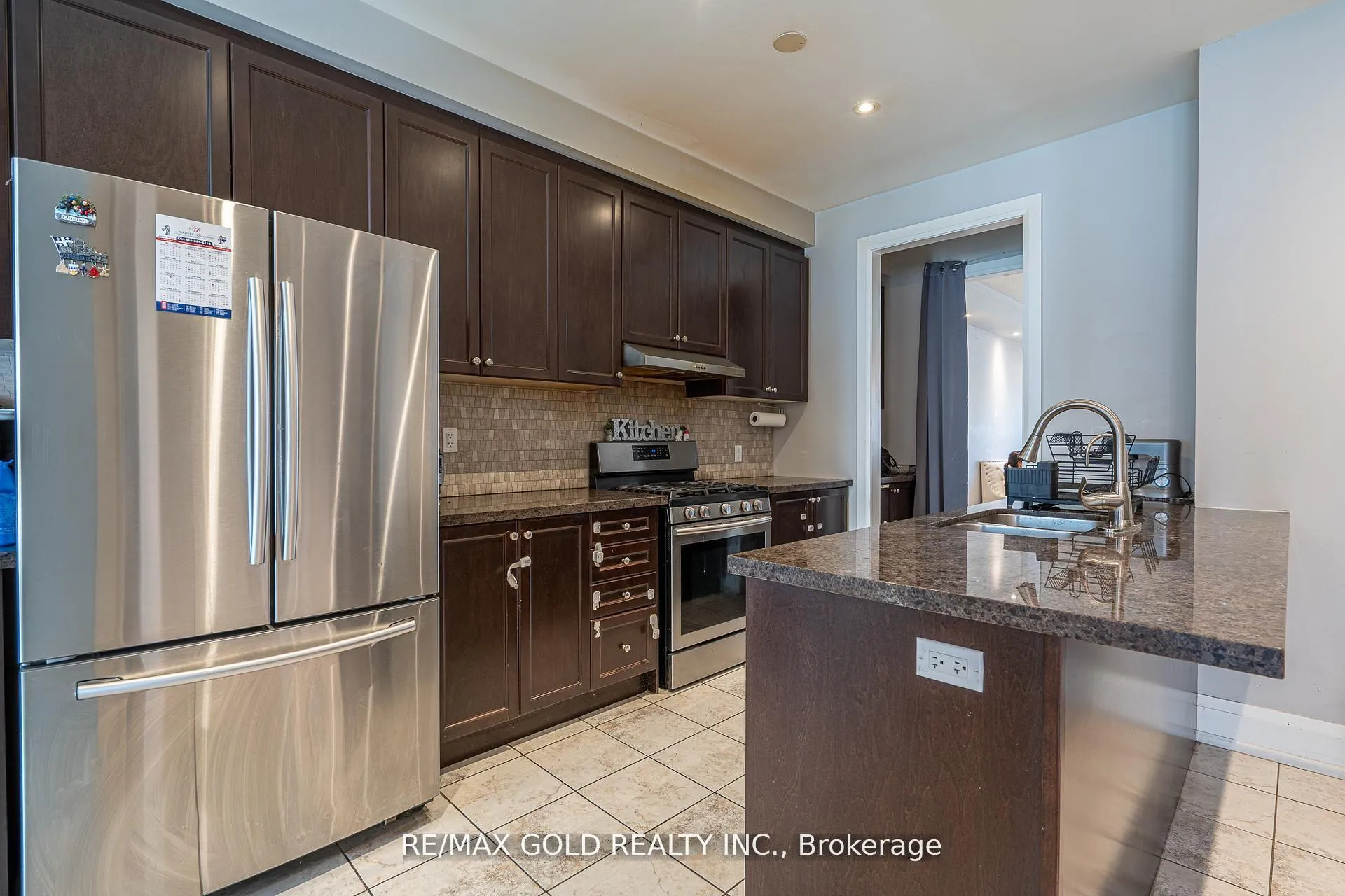 Photo 12 of 61 Yellowknife Road, Brampton, Sandringham-Wellington North — HOMEH