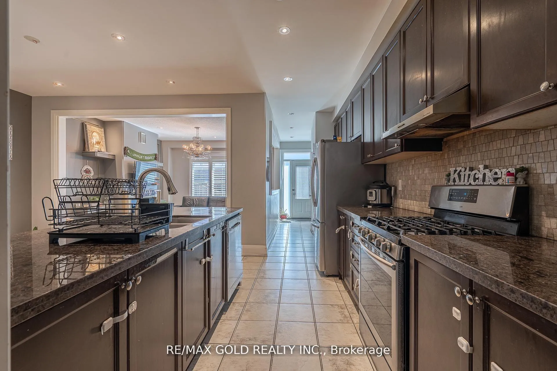 Photo 14 of 61 Yellowknife Road, Brampton, Sandringham-Wellington North — HOMEH
