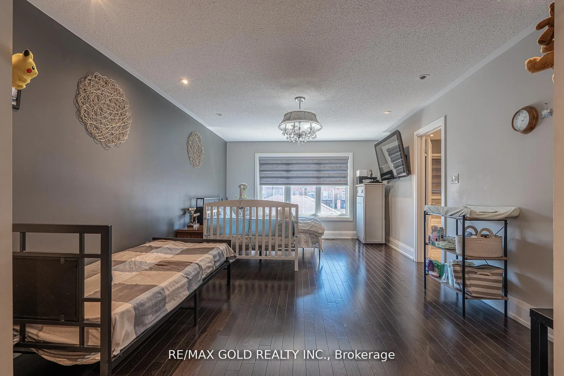 Photo 18 of 61 Yellowknife Road, Brampton, Sandringham-Wellington North — HOMEH