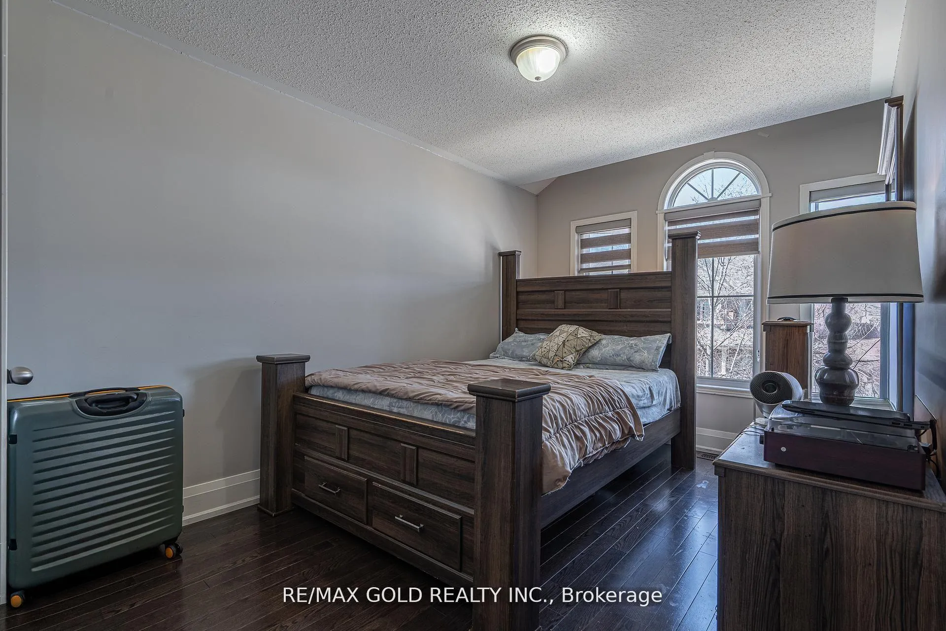 Photo 22 of 61 Yellowknife Road, Brampton, Sandringham-Wellington North — HOMEH