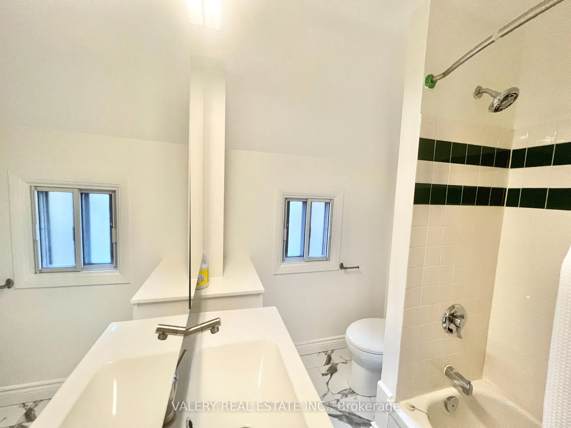 Photo 9 of Unit B, 67 Queen Mary Street, Ottawa, Rideau Shore — HOMEH