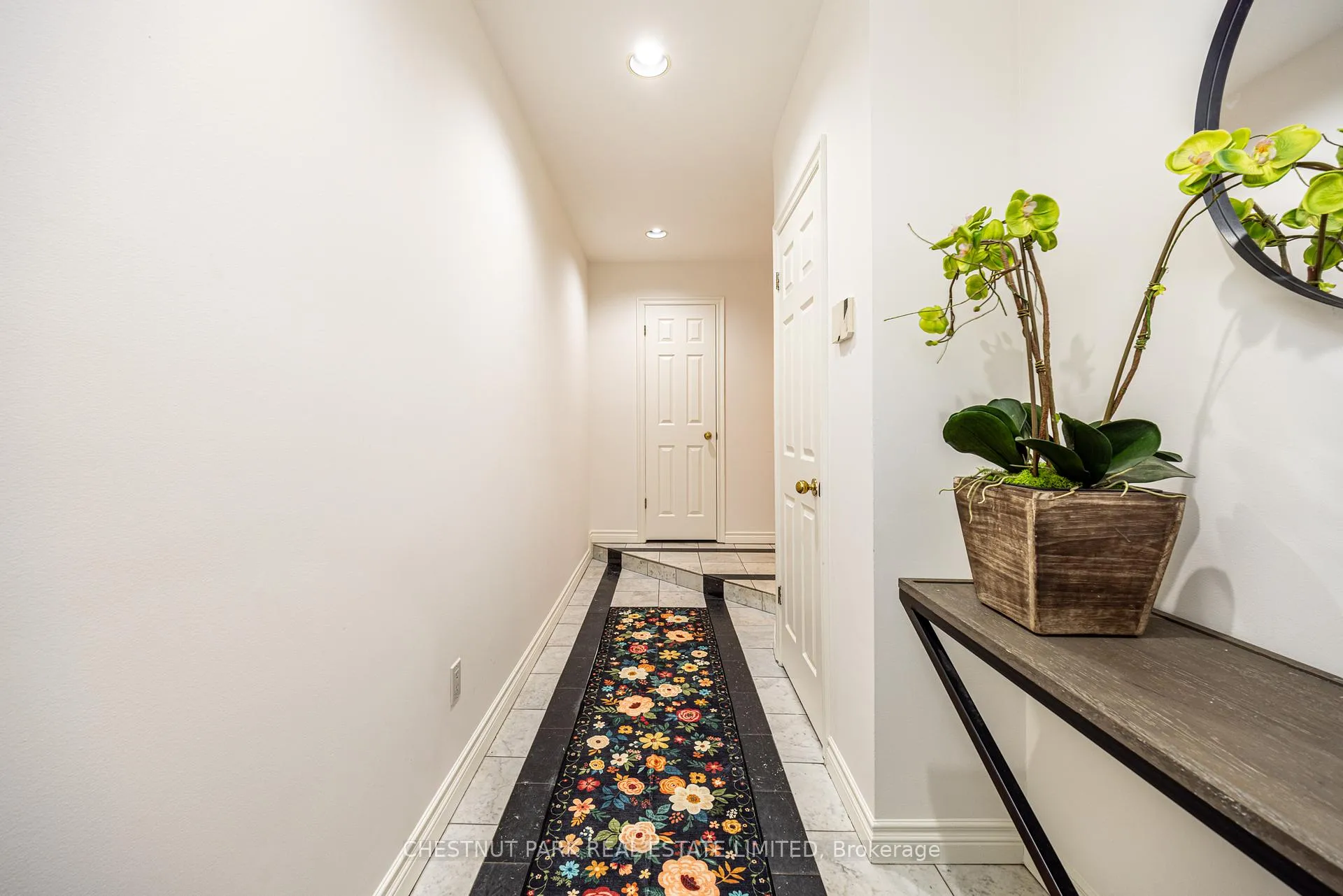 Photo 2 of 263 Erskine Avenue, Toronto, Mount Pleasant East — HOMEH
