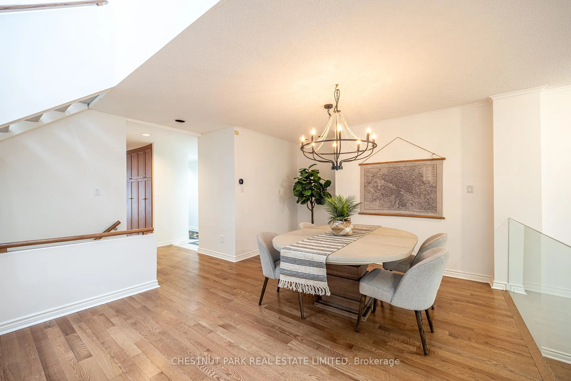 Photo 8 of 263 Erskine Avenue, Toronto, Mount Pleasant East — HOMEH