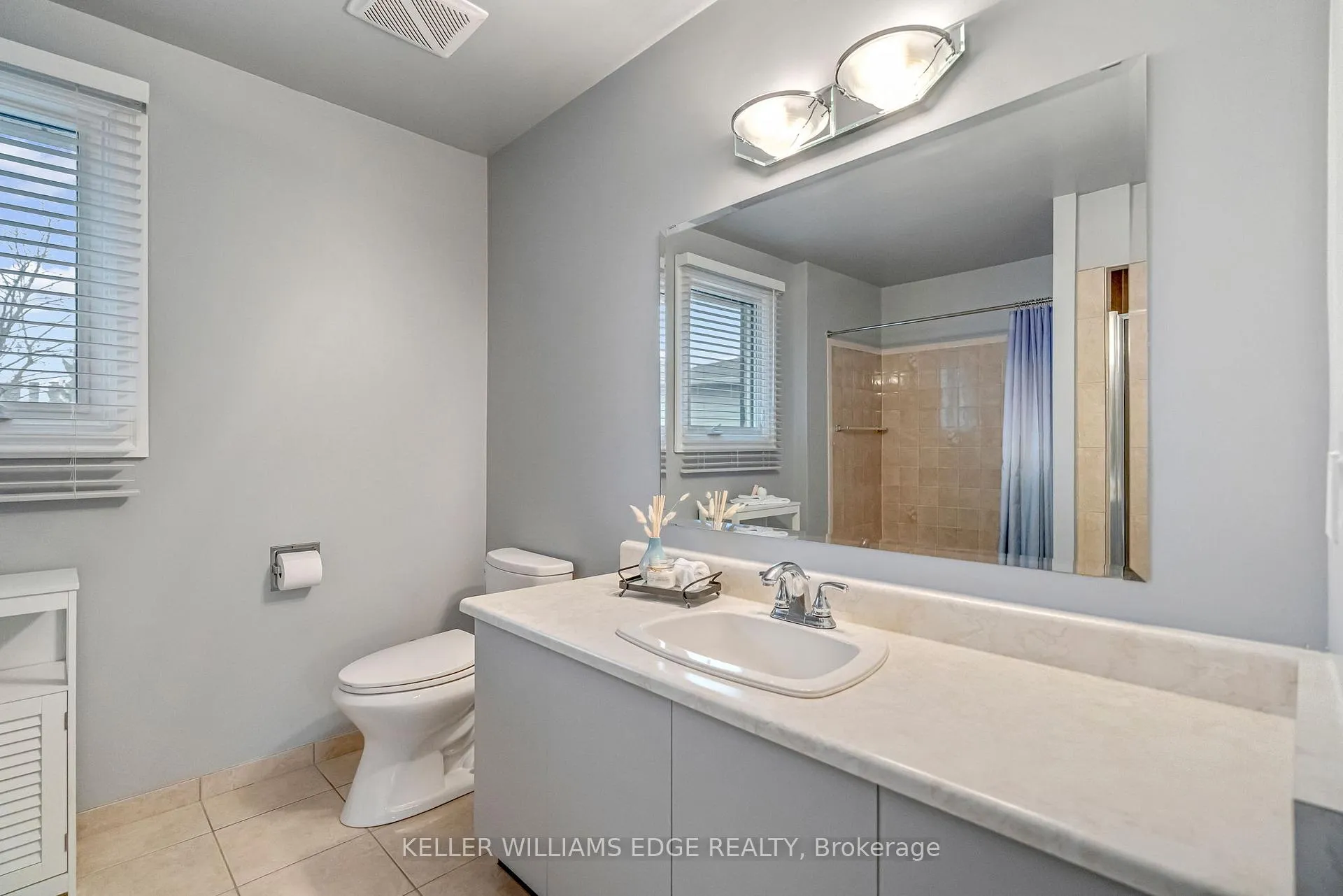 Photo 24 of 70 Strawberry Drive, Hamilton, Riverdale — HOMEH