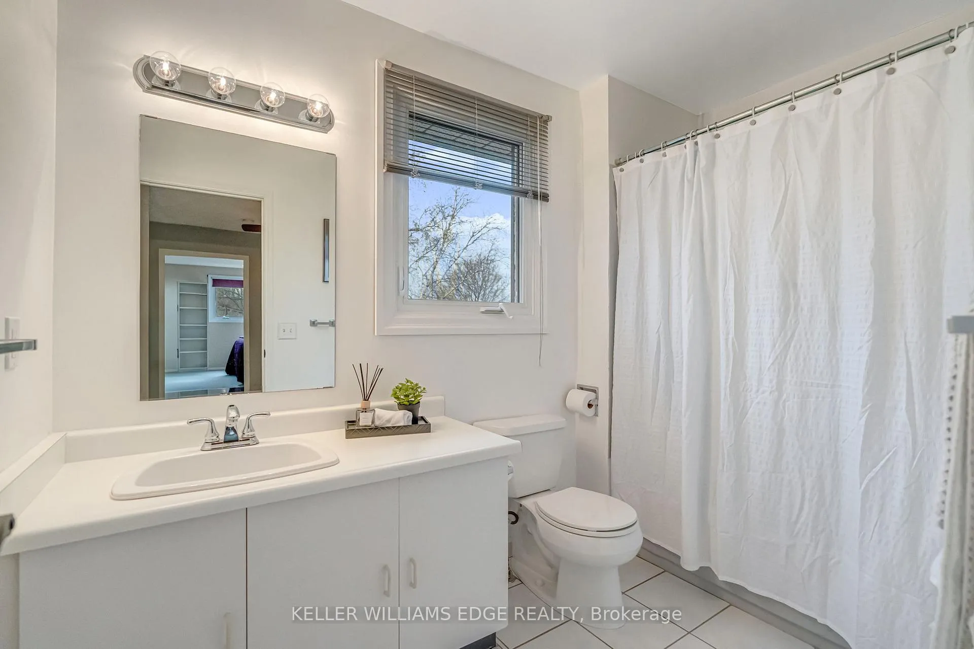 Photo 31 of 70 Strawberry Drive, Hamilton, Riverdale — HOMEH