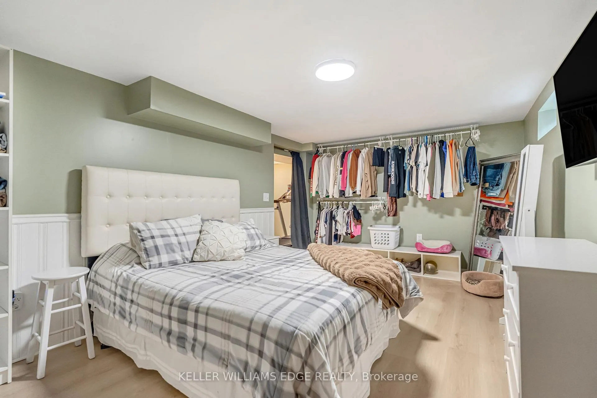 Photo 38 of 70 Strawberry Drive, Hamilton, Riverdale — HOMEH