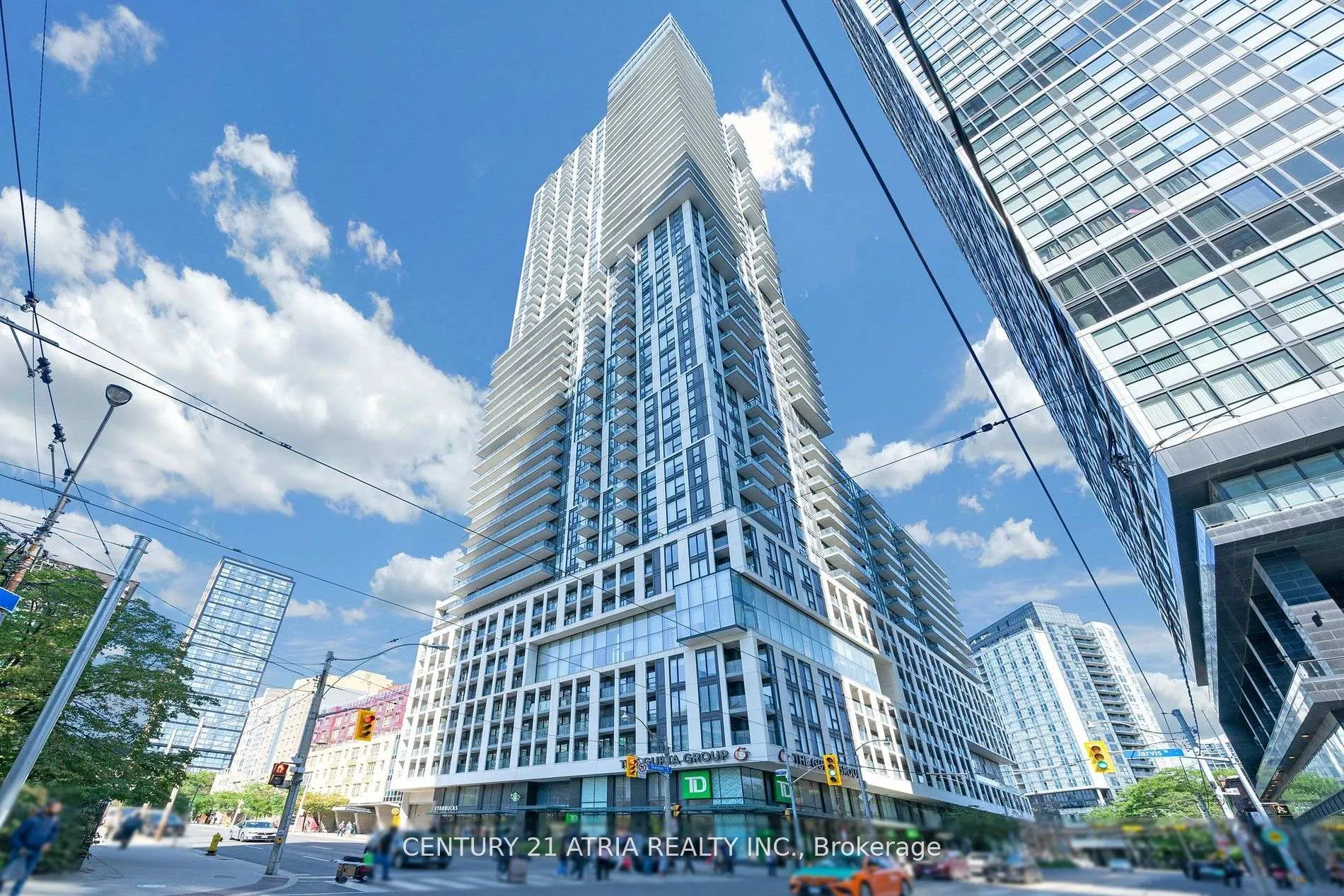 Front of Unit 631, 251 Jarvis Street