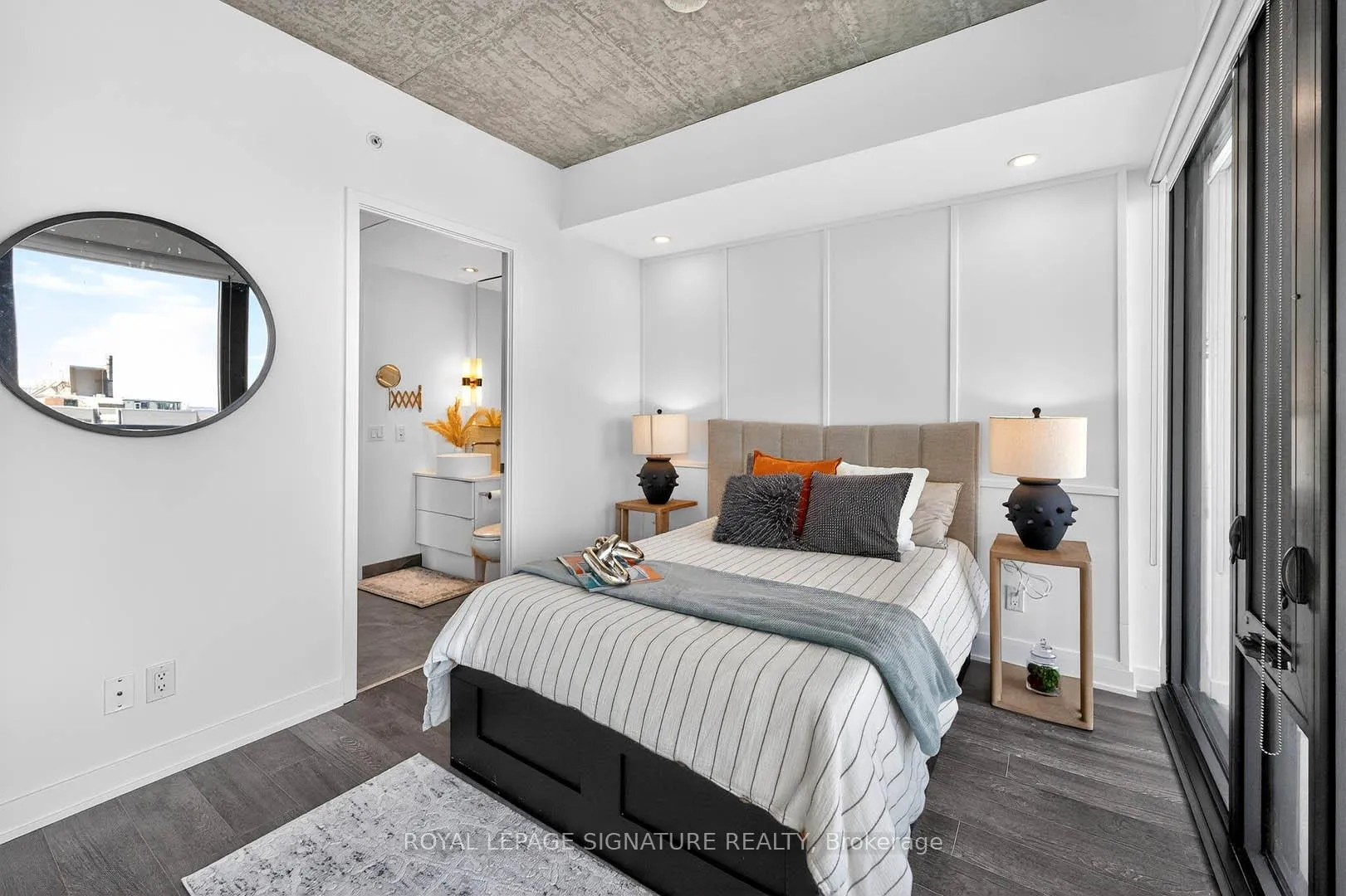 Photo 6 of Unit 1110, 185 Roehampton Avenue, Toronto, Mount Pleasant West — HOMEH