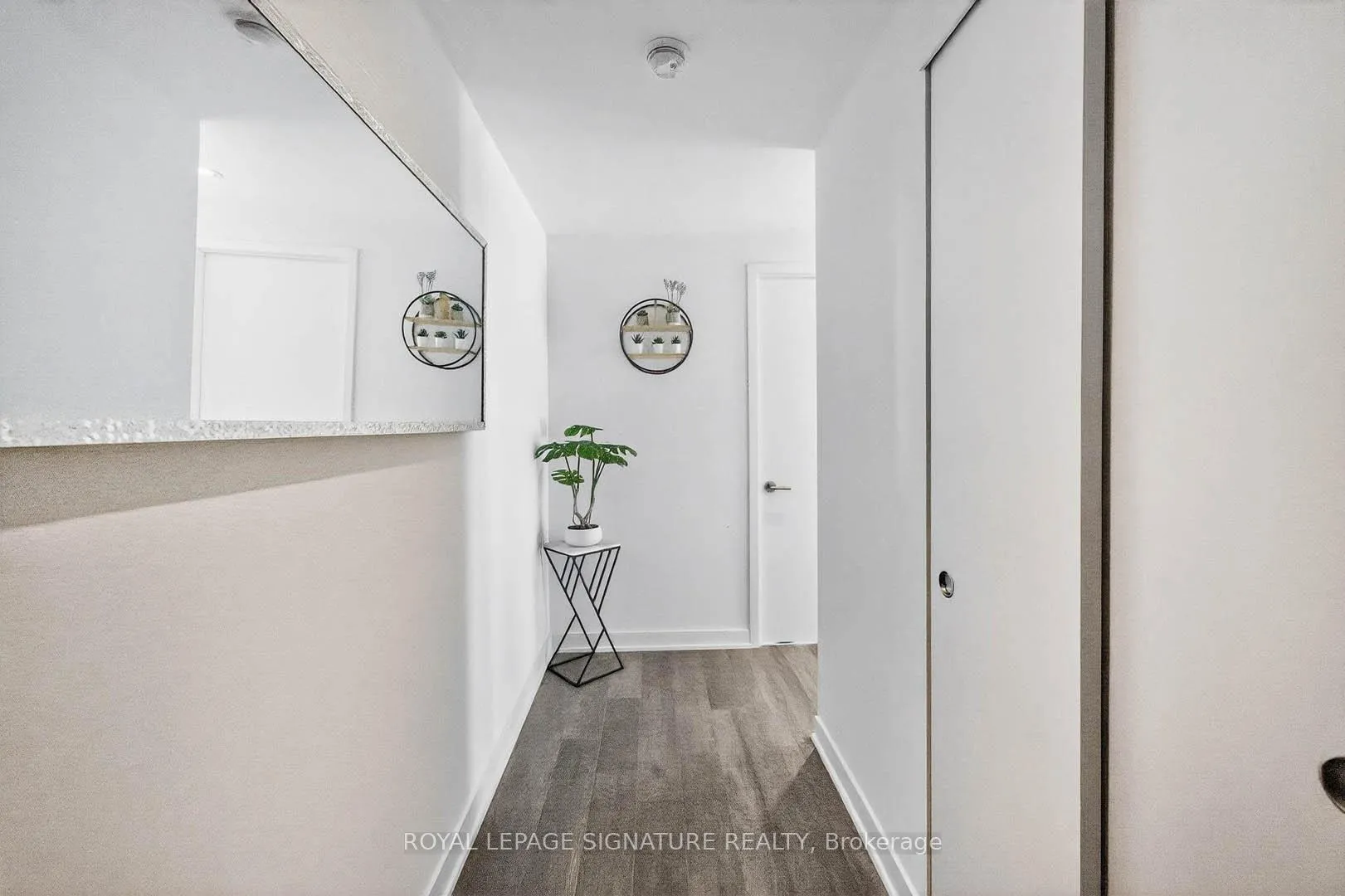 Photo 11 of Unit 1110, 185 Roehampton Avenue, Toronto, Mount Pleasant West — HOMEH