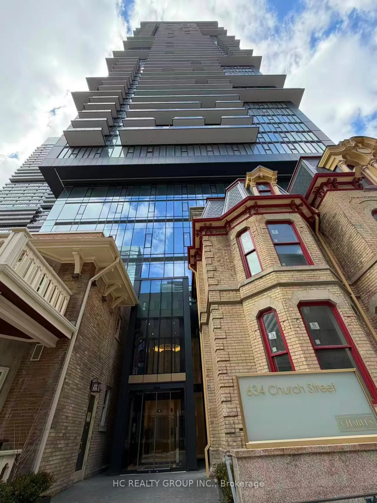 Front of Unit 3002, 634 Church Street