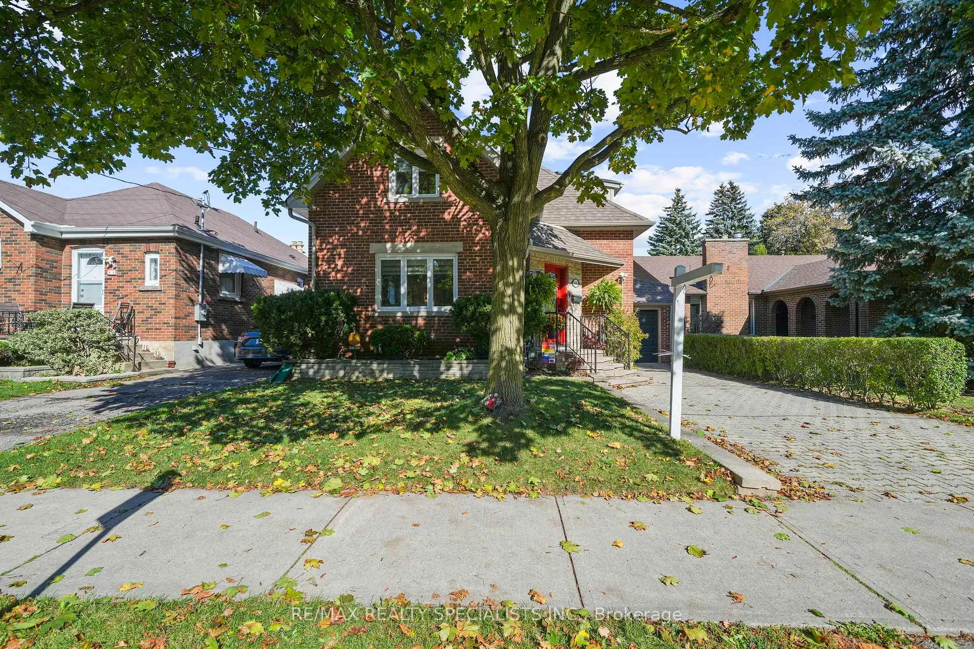 Photo 2 of 46 Elizabeth Street S, Brampton, Downtown Brampton — HOMEH