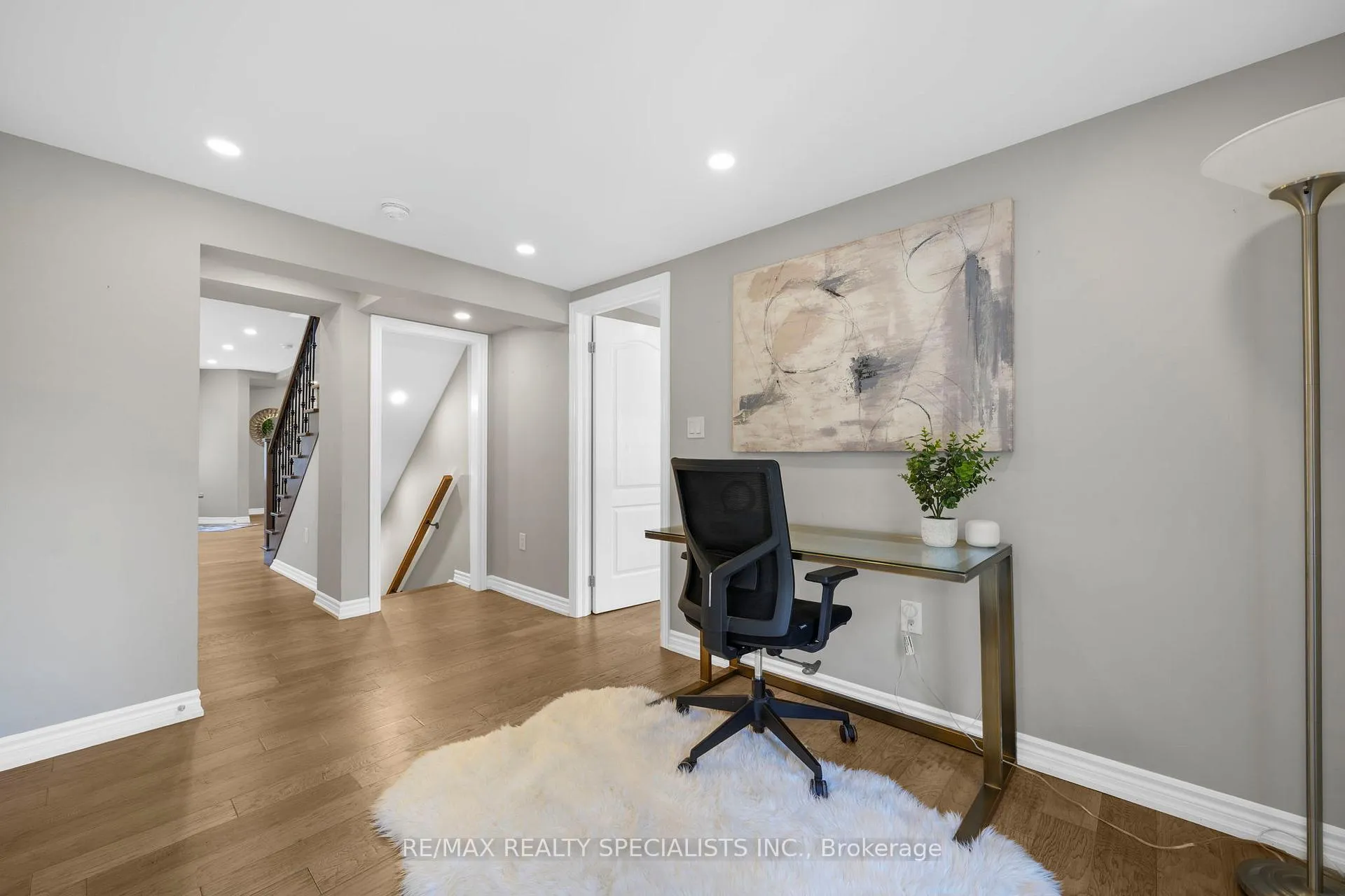 Photo 5 of 46 Elizabeth Street S, Brampton, Downtown Brampton — HOMEH