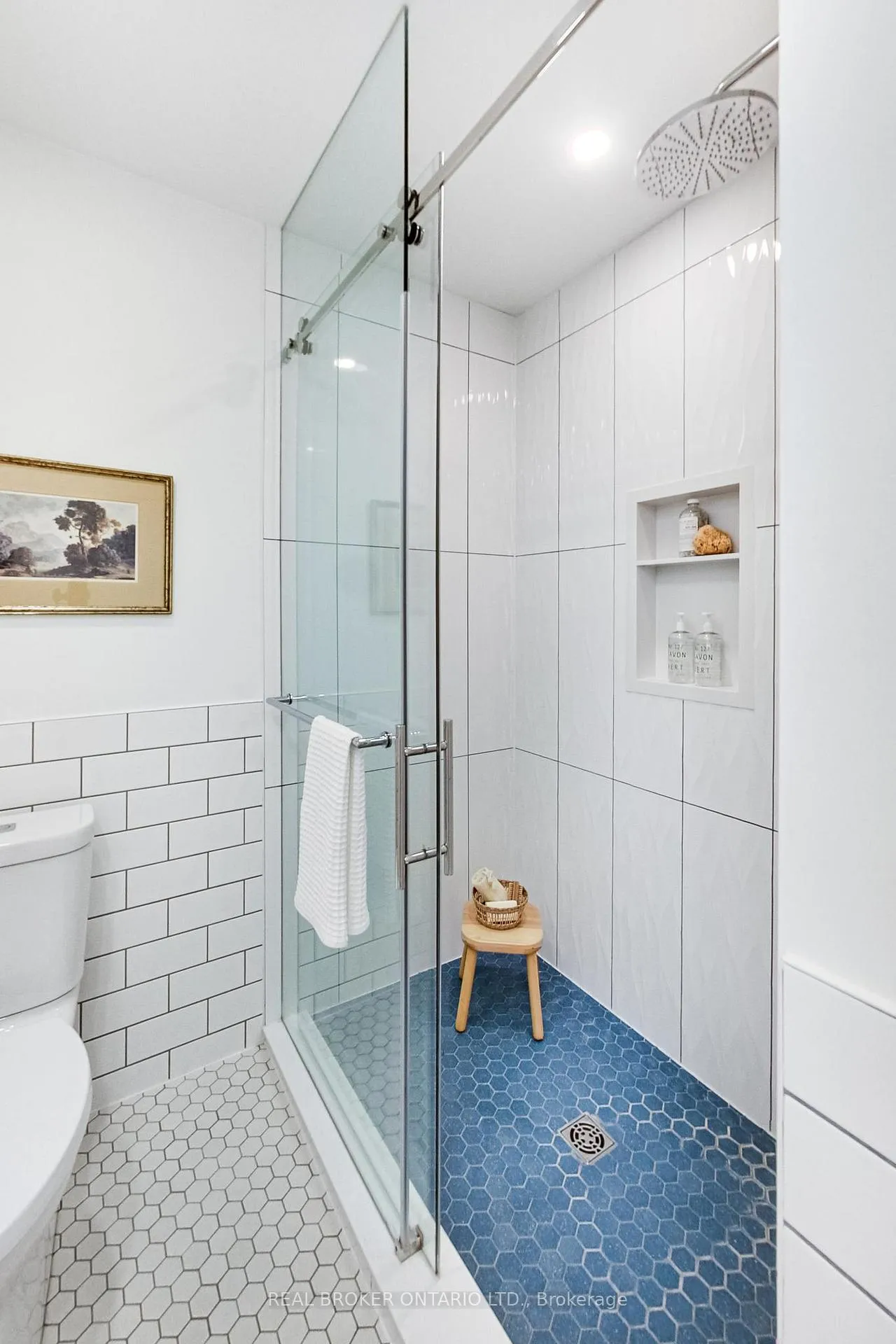 Photo 27 of 36 Fenwick Avenue, Toronto, North Riverdale — HOMEH