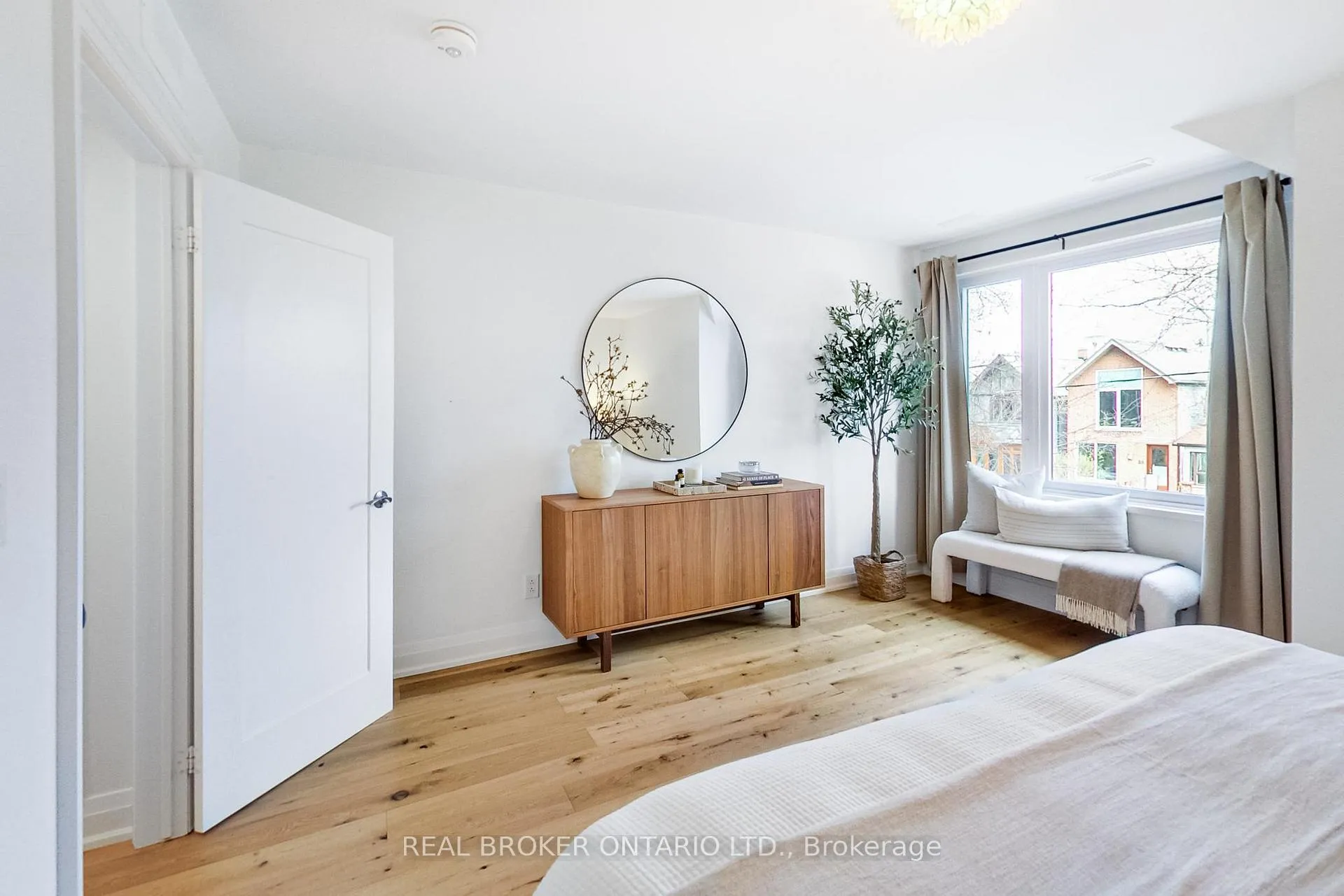 Photo 35 of 36 Fenwick Avenue, Toronto, North Riverdale — HOMEH