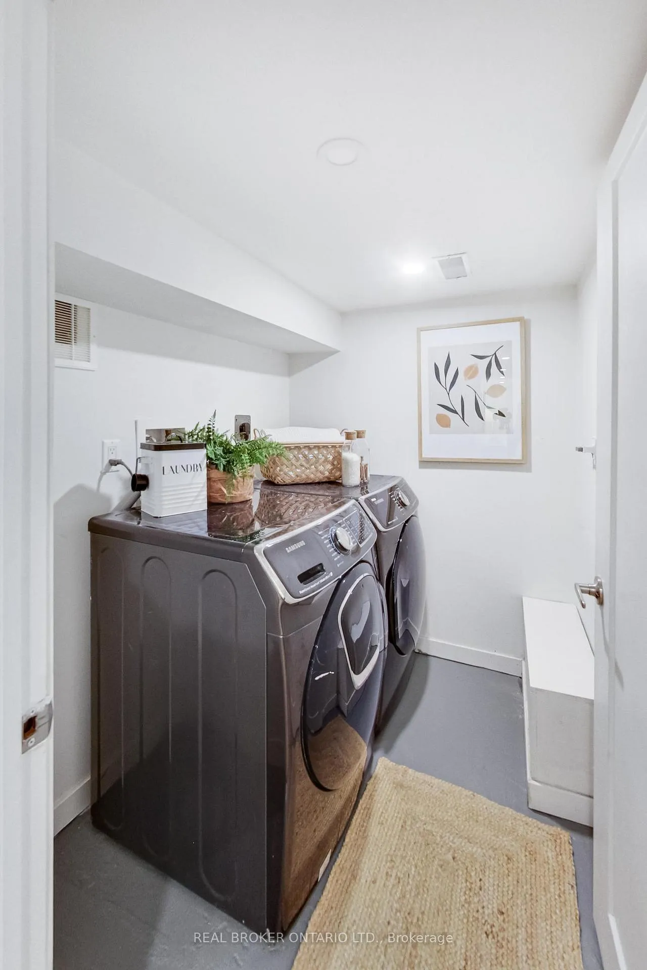 Photo 39 of 36 Fenwick Avenue, Toronto, North Riverdale — HOMEH