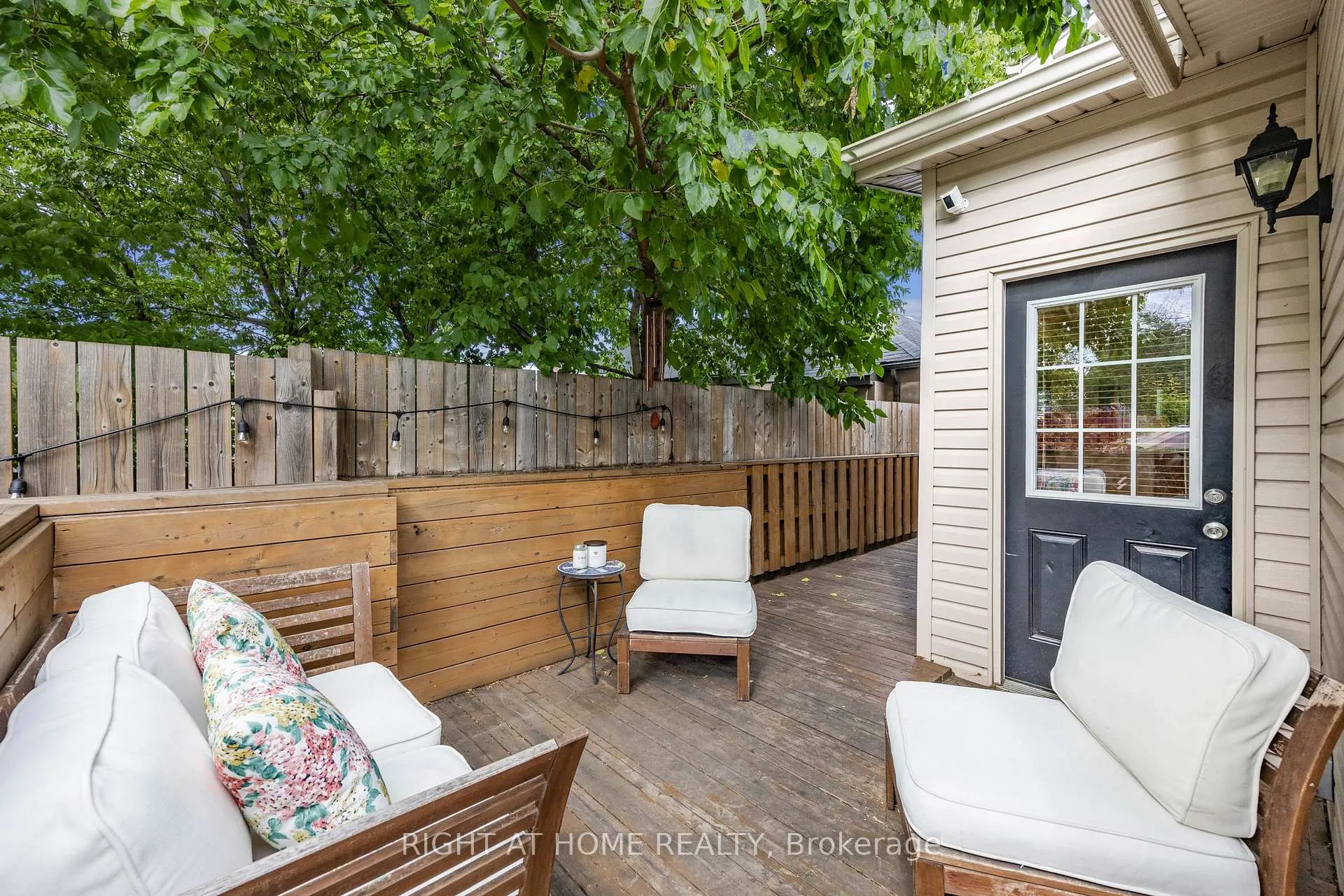 Photo 25 of 71 Robins Avenue, Hamilton, Crown Point — HOMEH