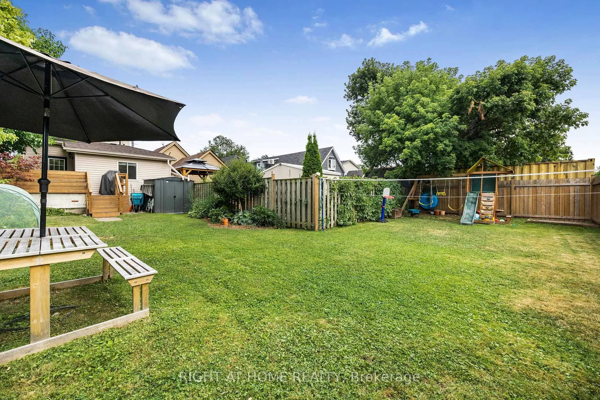 Photo 27 of 71 Robins Avenue, Hamilton, Crown Point — HOMEH