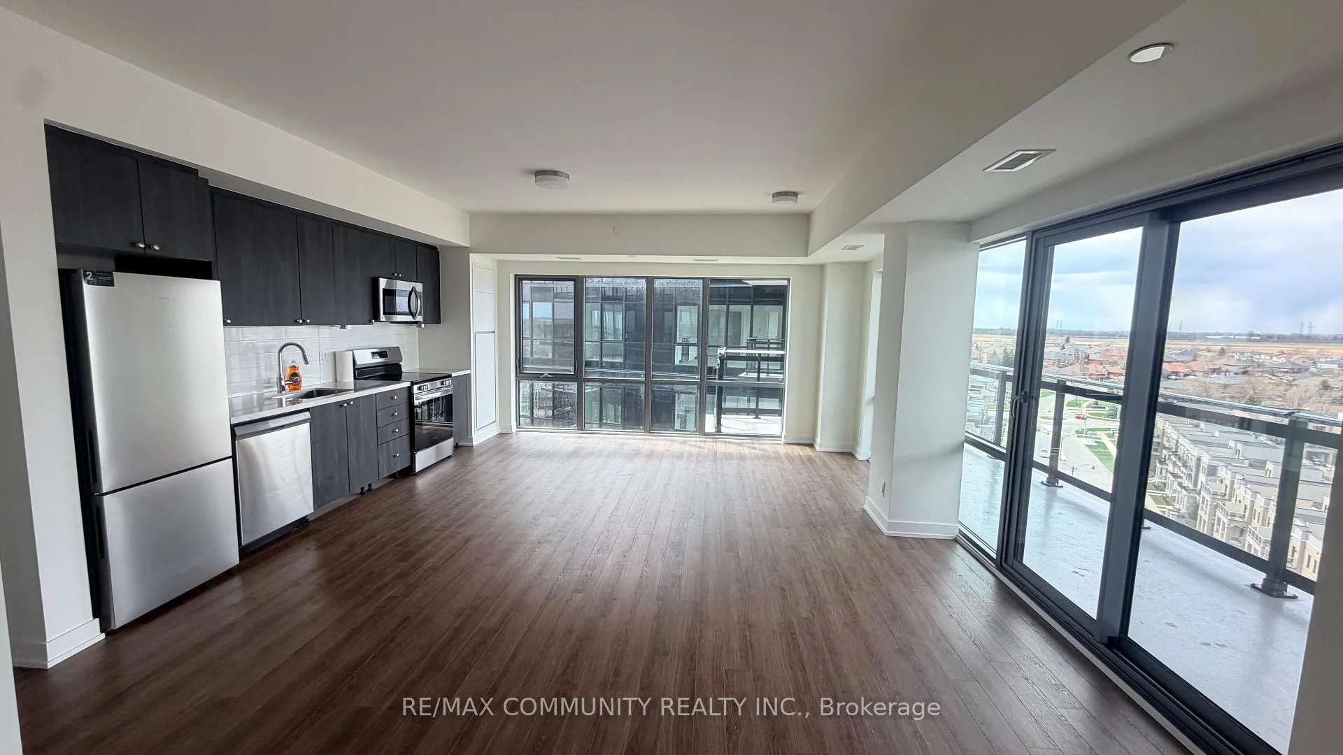 Photo 2 of Unit 1112, 51 Clarington Boulevard, Clarington, Bowmanville — HOMEH