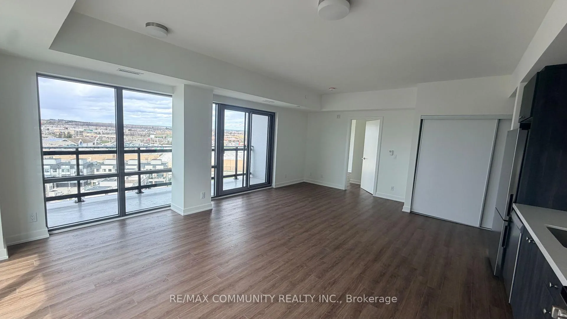 Photo 3 of Unit 1112, 51 Clarington Boulevard, Clarington, Bowmanville — HOMEH