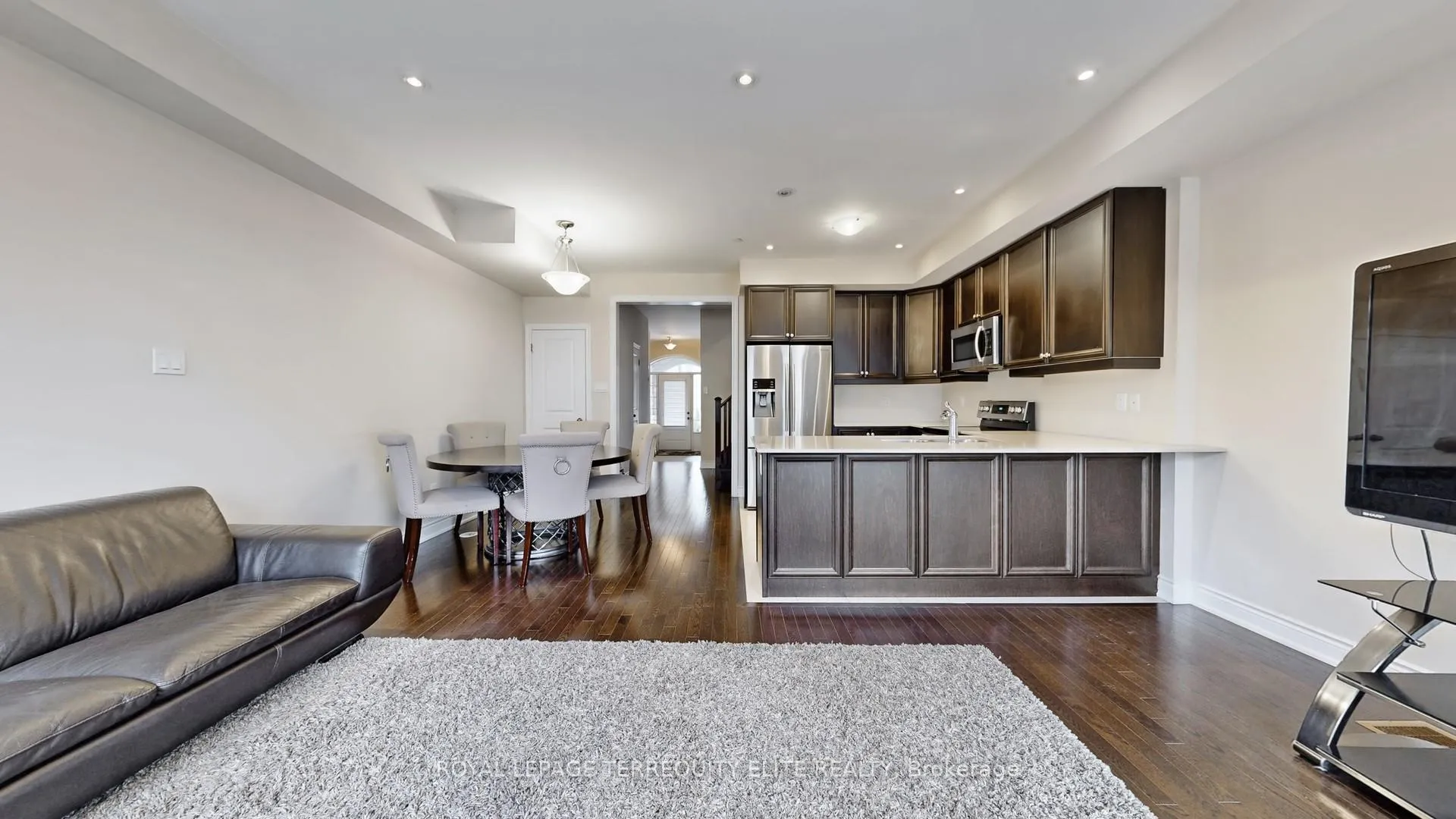 Photo 9 of Unit 121, 1331 Major Mackenzie Drive, Vaughan, Patterson — HOMEH