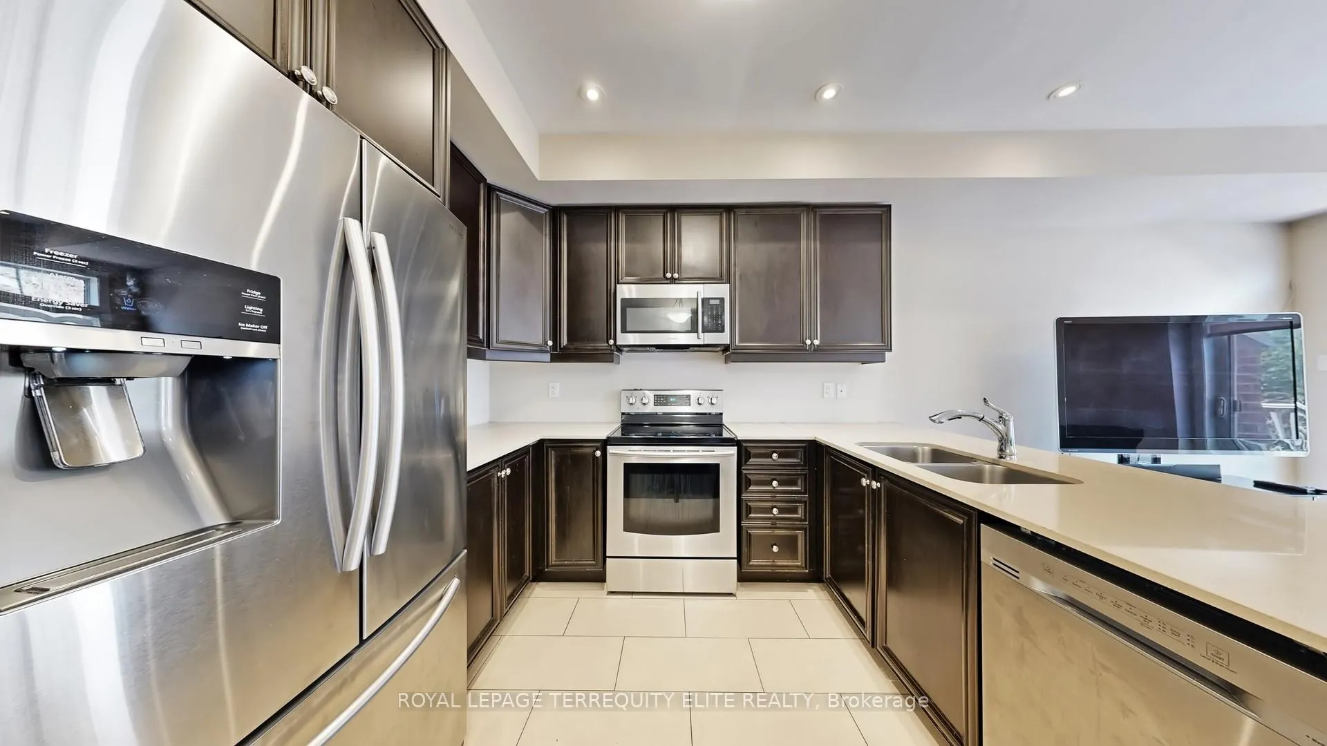 Photo 13 of Unit 121, 1331 Major Mackenzie Drive, Vaughan, Patterson — HOMEH