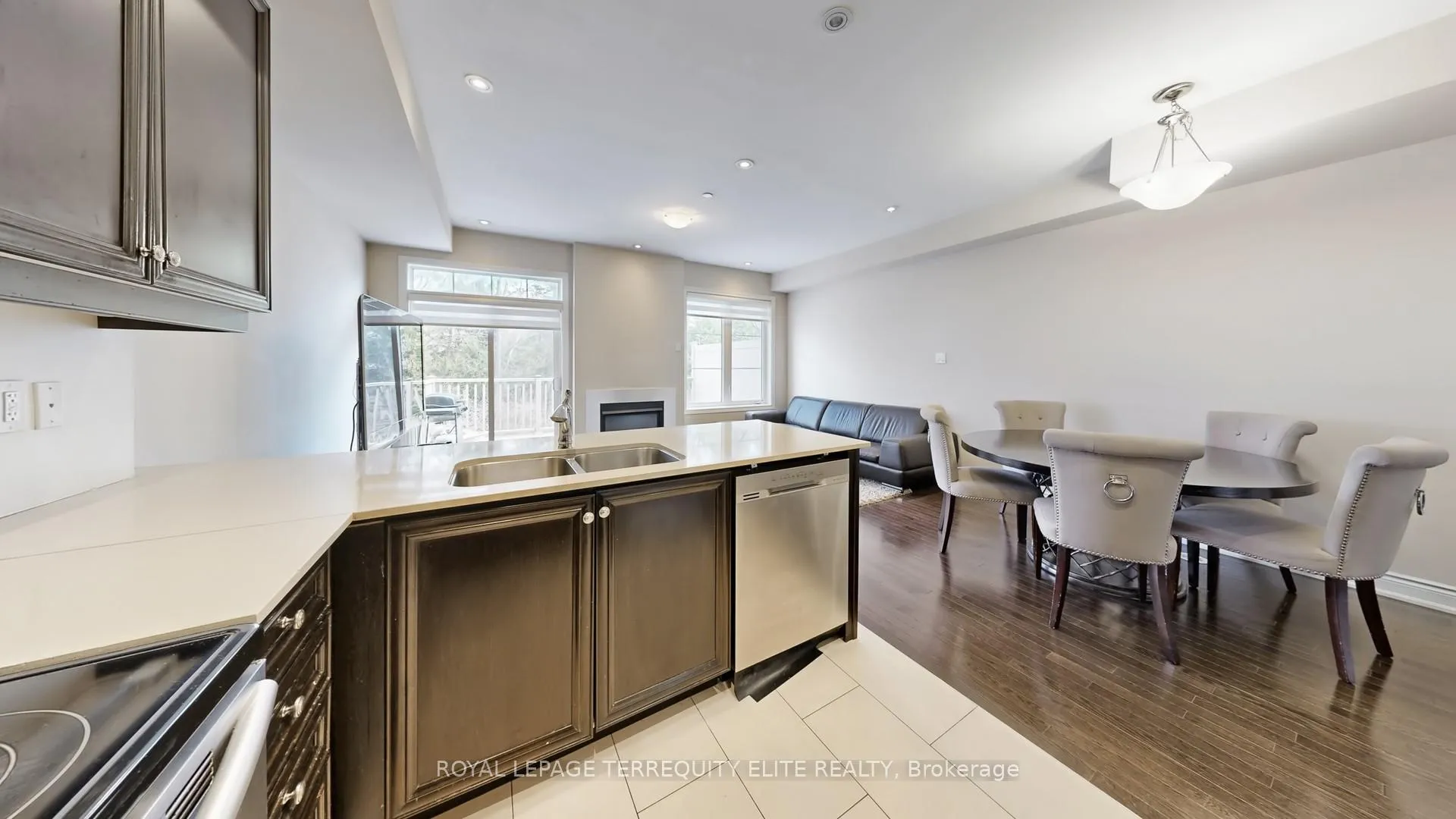 Photo 15 of Unit 121, 1331 Major Mackenzie Drive, Vaughan, Patterson — HOMEH