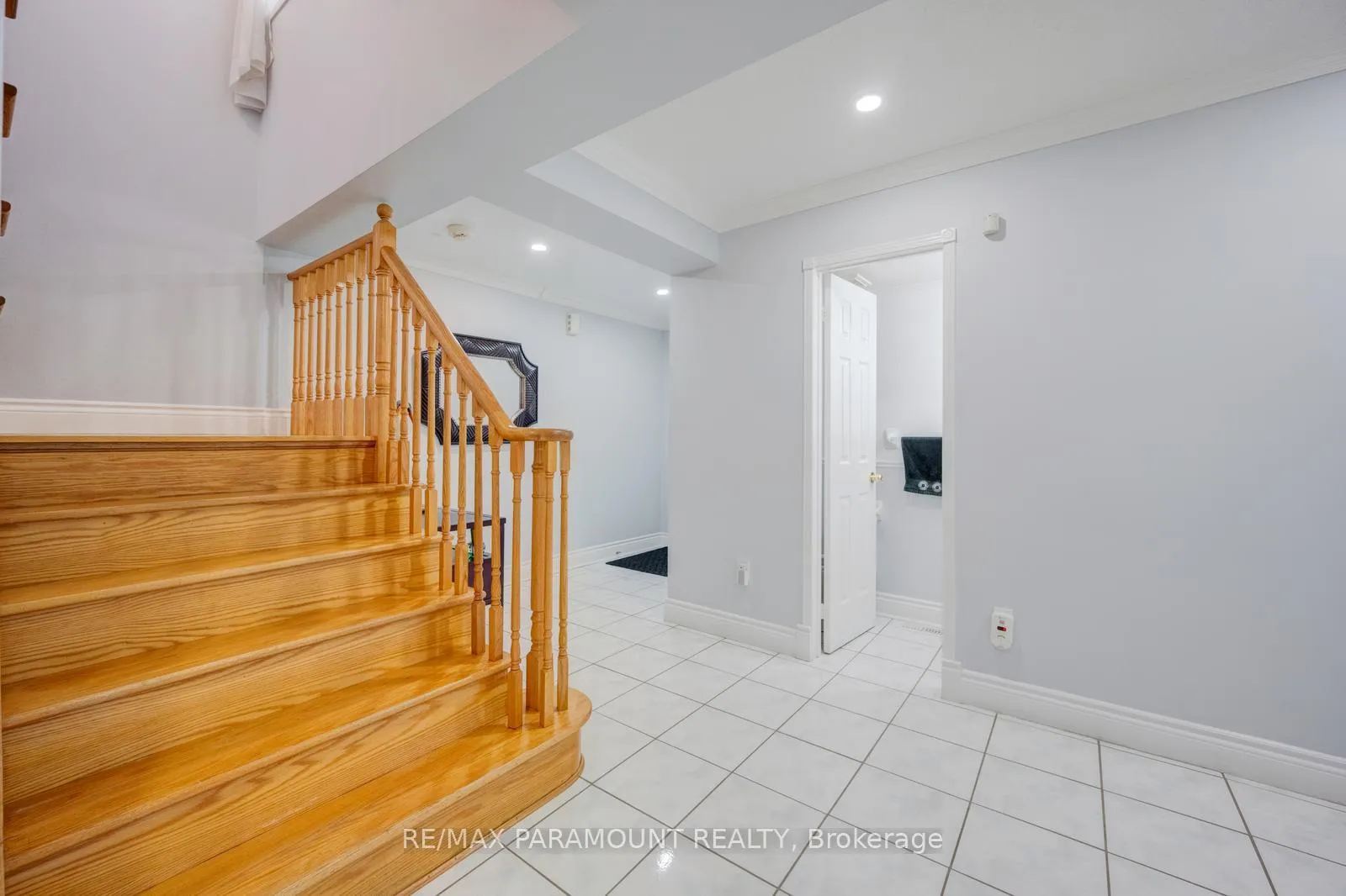 Photo 5 of 79 Porchlight Road, Brampton, Fletcher's Creek Village — HOMEH