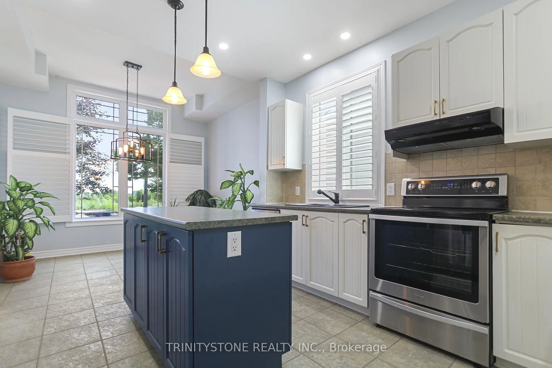 Photo 9 of 422 Statewood Drive, Ottawa, Kanata - Morgan's Grant/South March — HOMEH