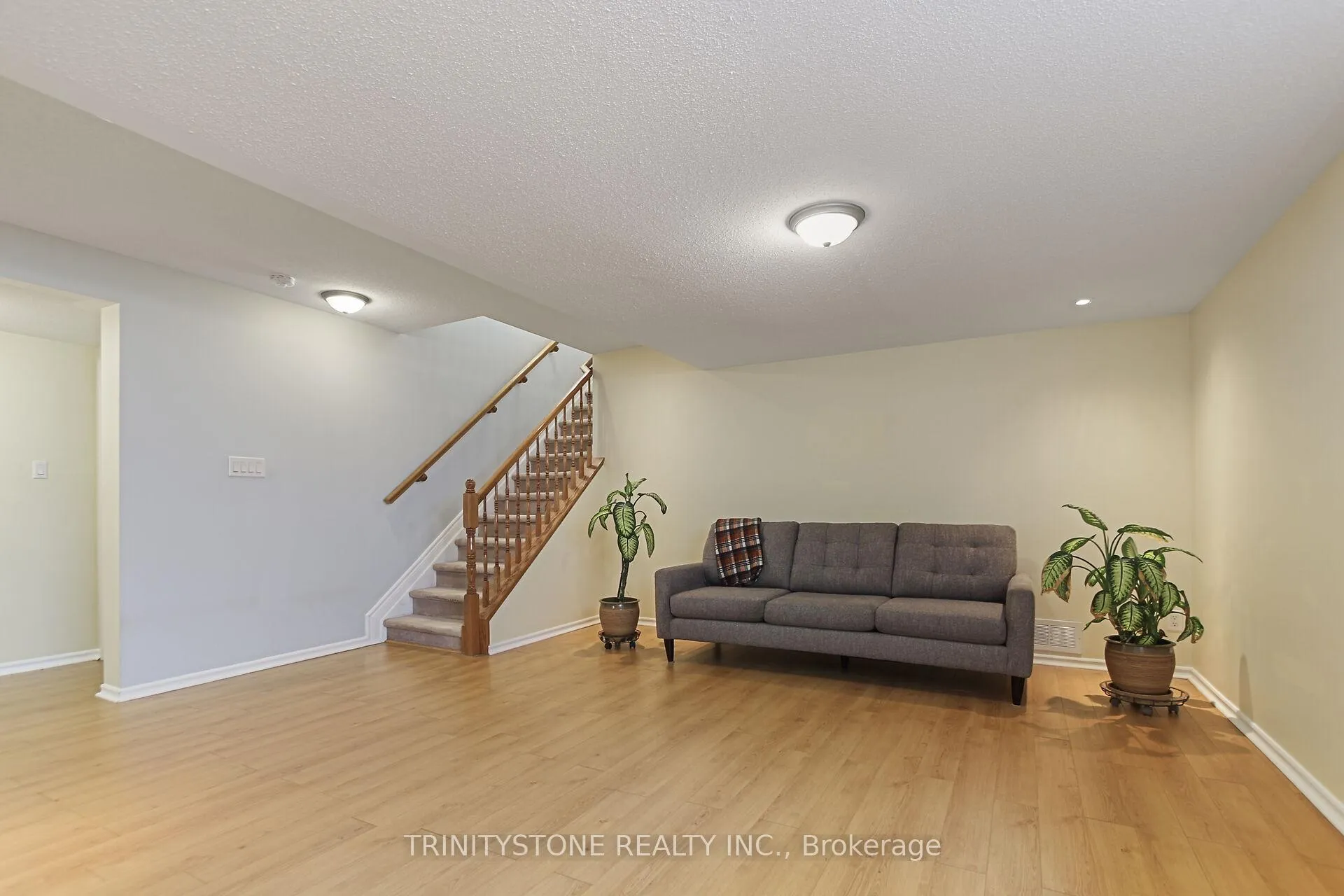 Photo 36 of 422 Statewood Drive, Ottawa, Kanata - Morgan's Grant/South March — HOMEH