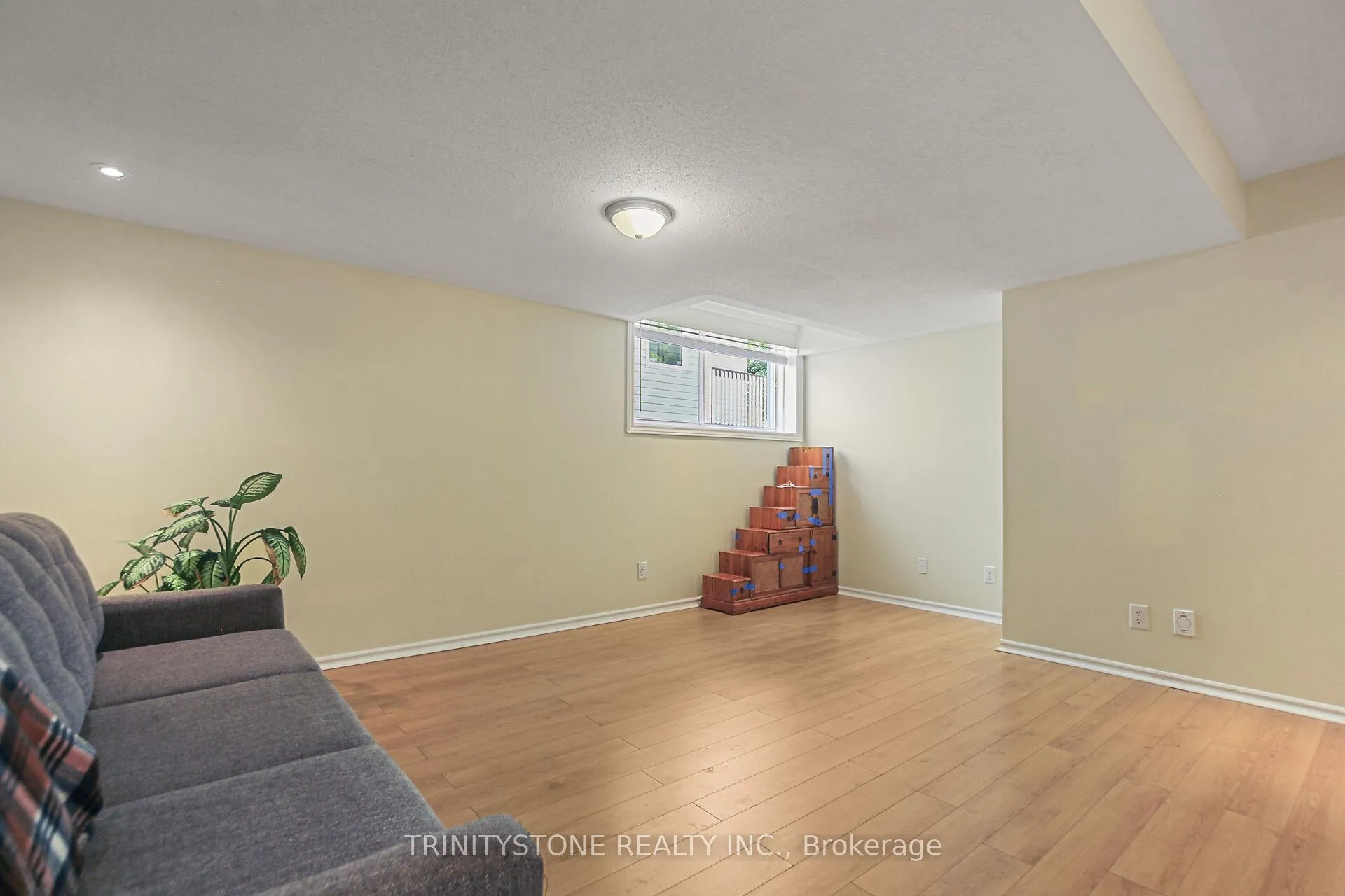 Photo 37 of 422 Statewood Drive, Ottawa, Kanata - Morgan's Grant/South March — HOMEH