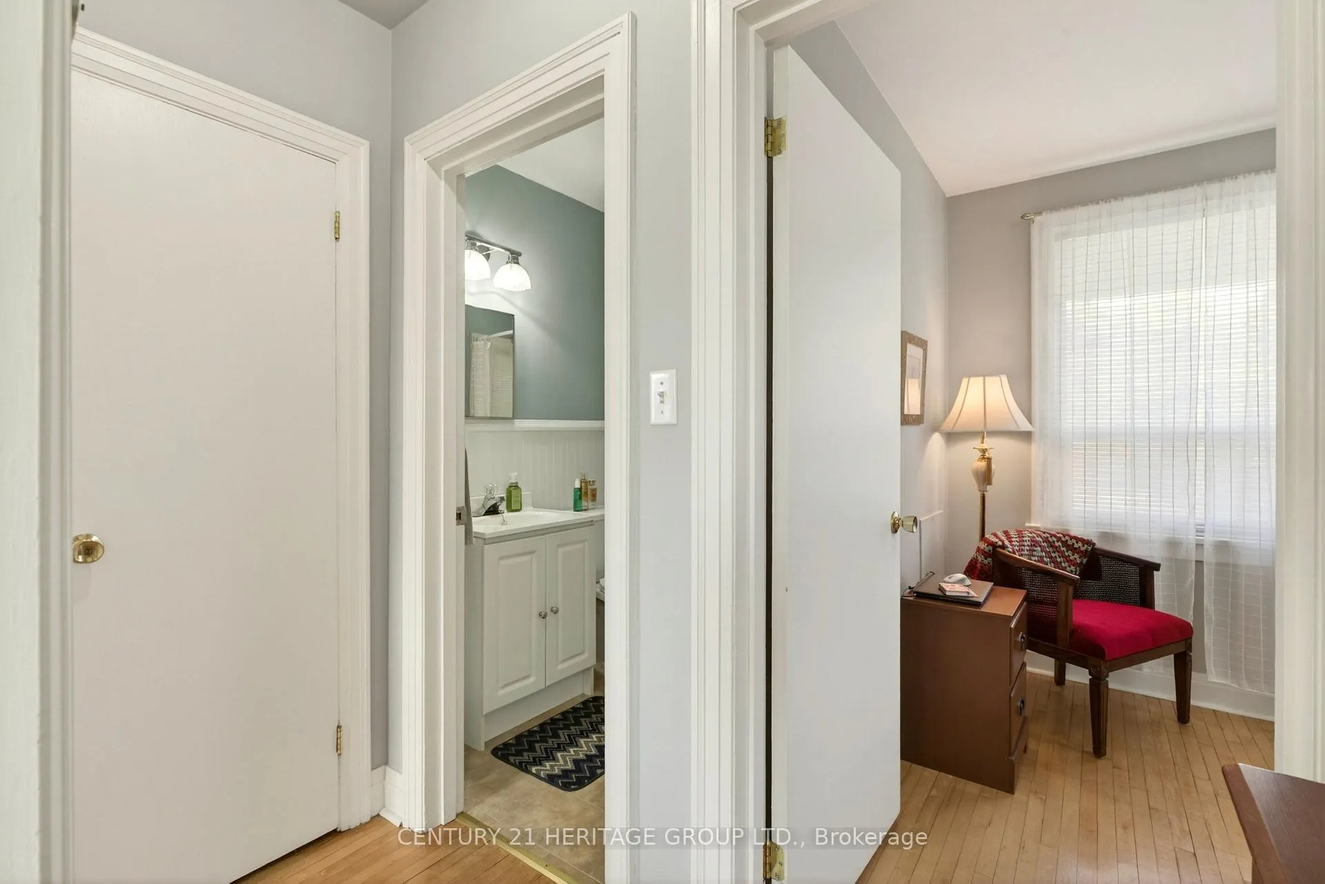 Photo 20 of 944 Garth Street, Hamilton, Gilbert — HOMEH