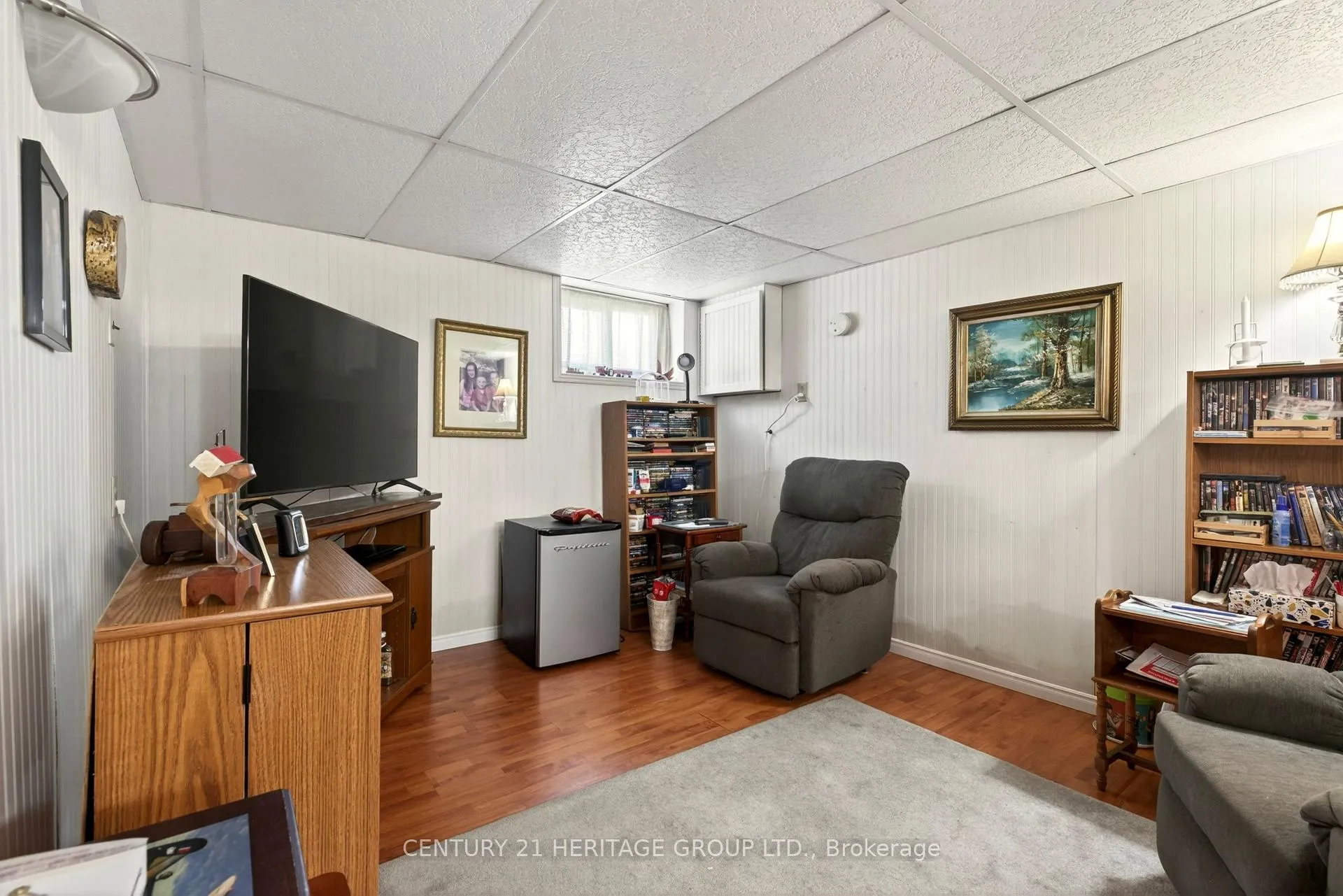 Photo 32 of 944 Garth Street, Hamilton, Gilbert — HOMEH
